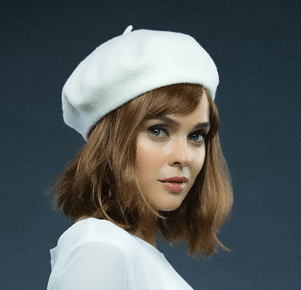 Accessories_Rene of Paris_Wigs Wavy Bob Halo by Rene of Paris