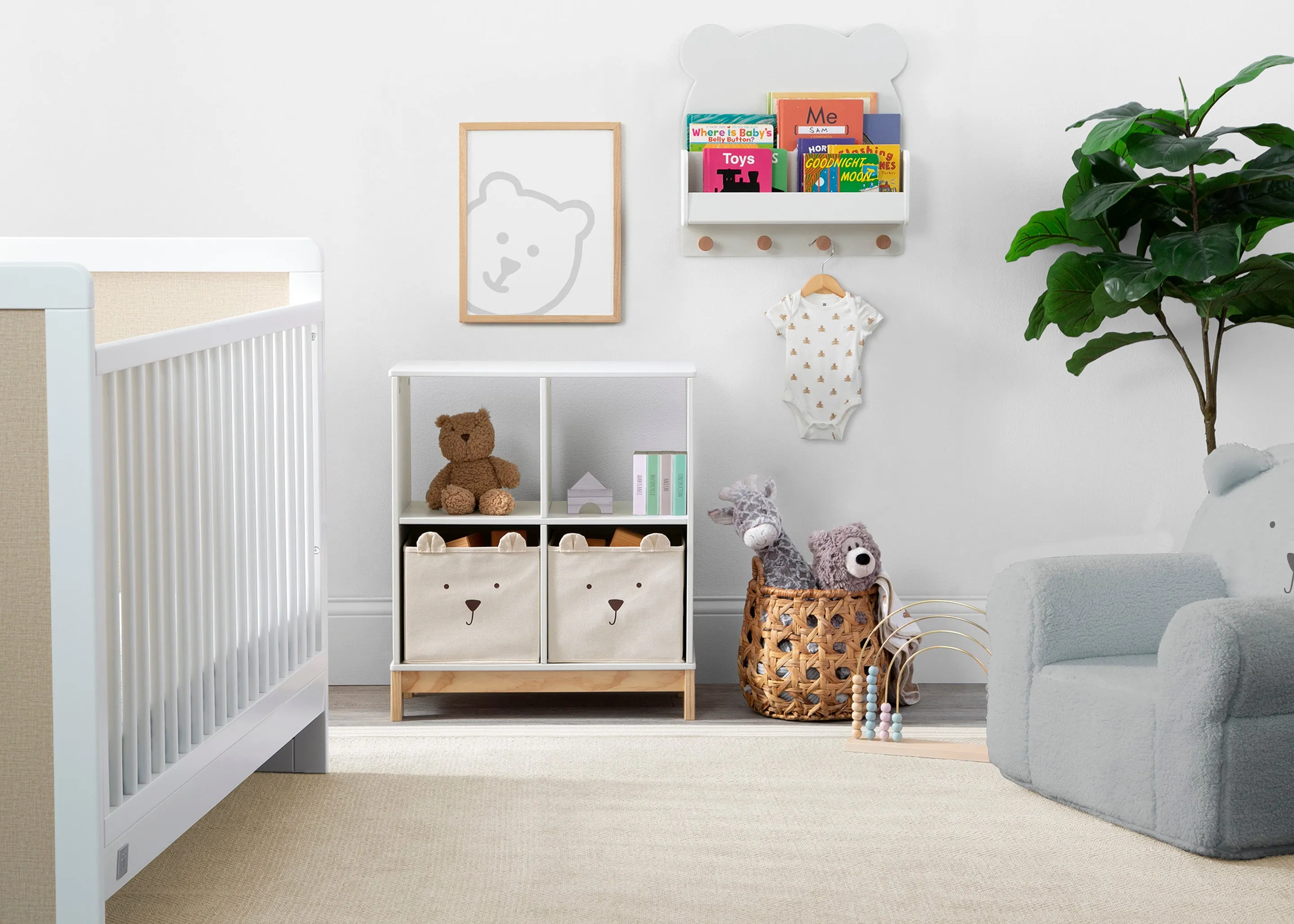 Brannan Bear Wall Shelf with 4 Hooks Babykids_Delta Children_Toy Storage & Bookshelves