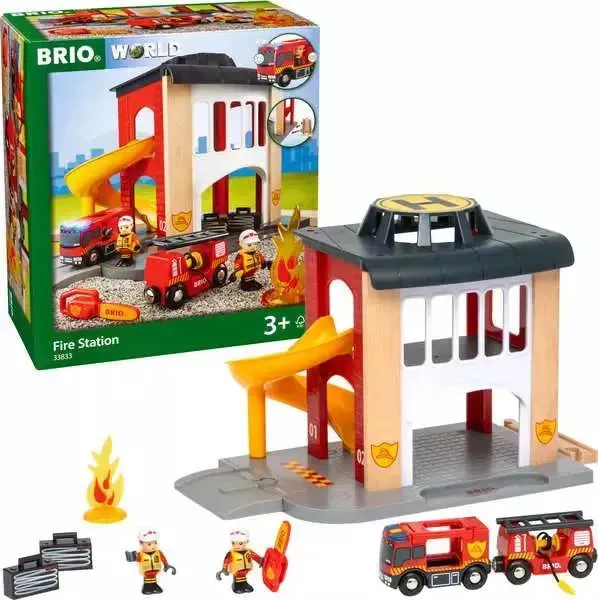 Brio Toys BRIO - Fire Station 12 pieces
