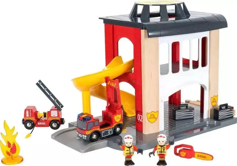 Brio Toys BRIO - Fire Station 12 pieces