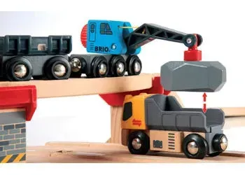 Brio Toys BRIO Set - Rail & Road Loading Set 32 pieces