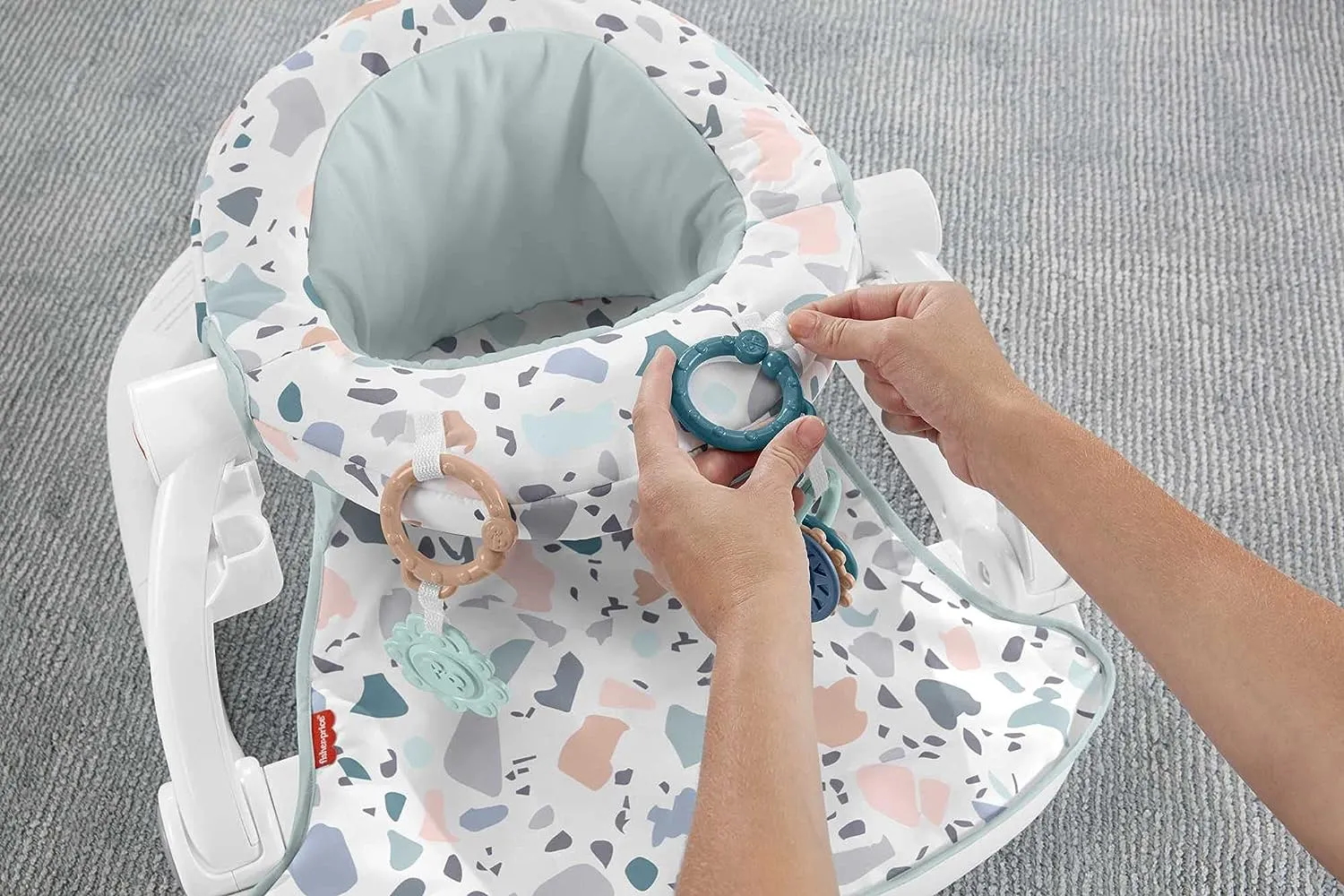 Fisher-Price Toys Fisher-Price HBD68 DLX Sit Me Up Floor Seat w/Tray and 2 Baby Toys