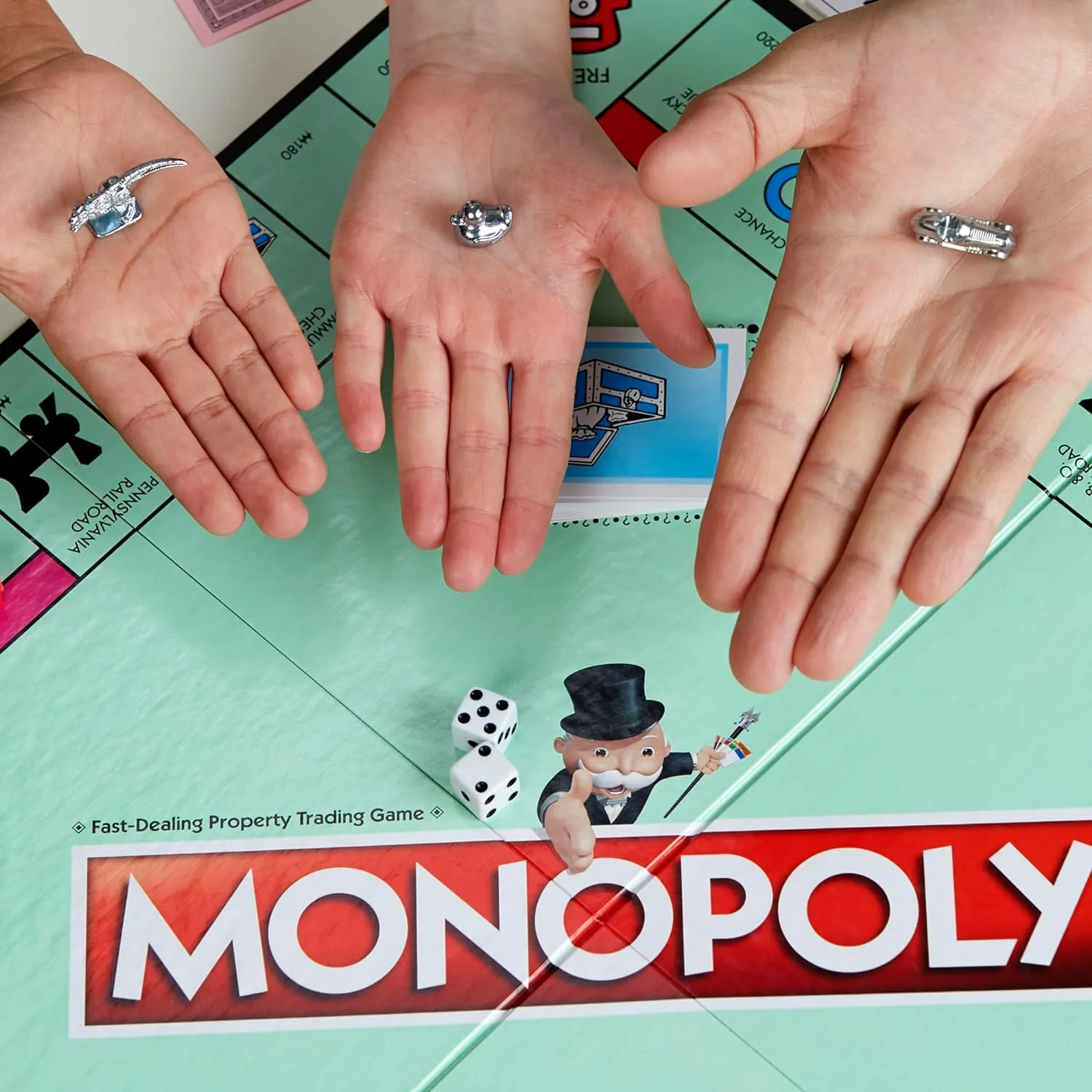 Hasbro Toys Hasbro Gaming Monopoly Classic Board Game