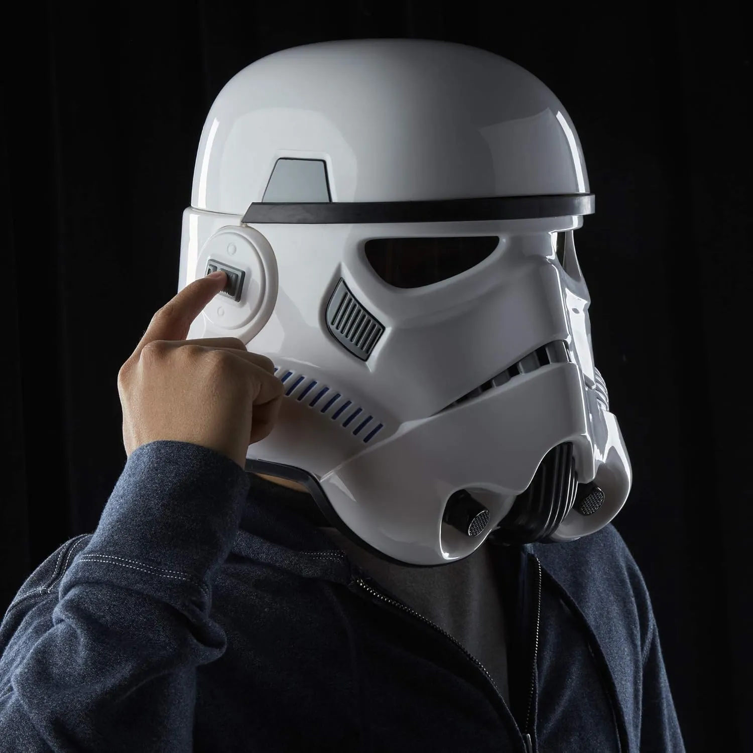 Hasbro Toys Hasbro Star Wars The Black Series Rogue One - Imperial Stormtrooper Electronic Voice Changer Helmet (B7097EU4)