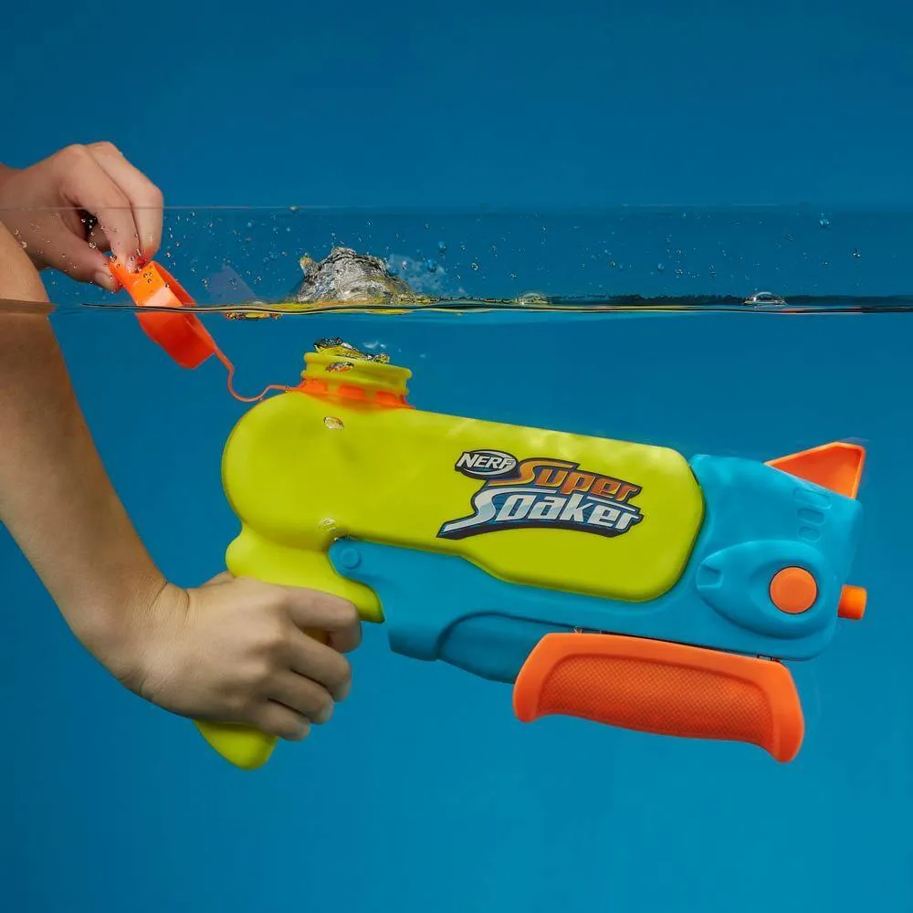 Hasbro Toys NERF Super Soaker Wave Spray