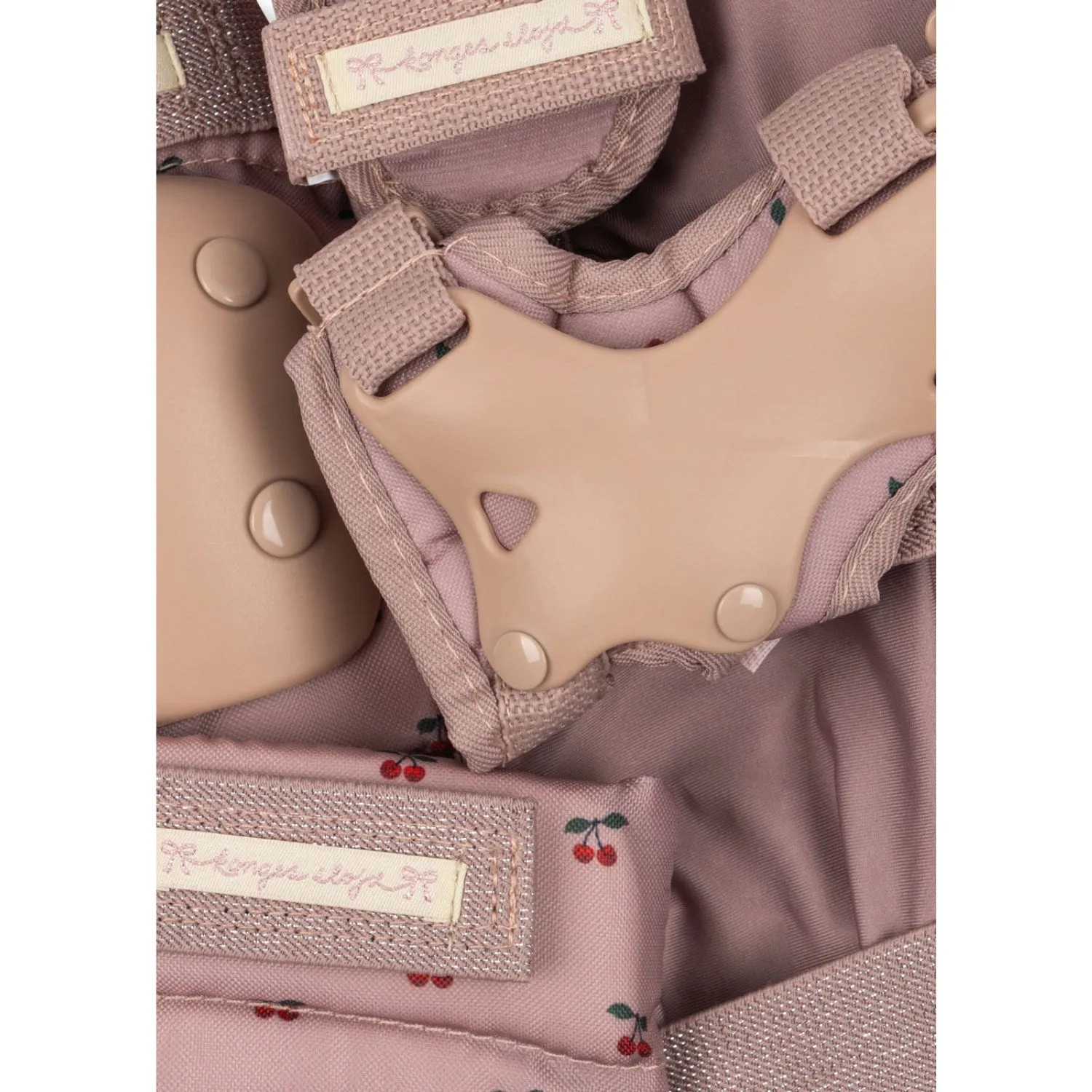 Konges Sljd Cherry Protective Gear