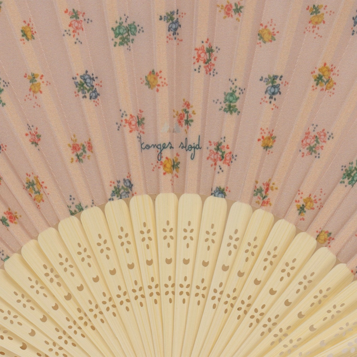 Konges Sljd Fans Blush Flower