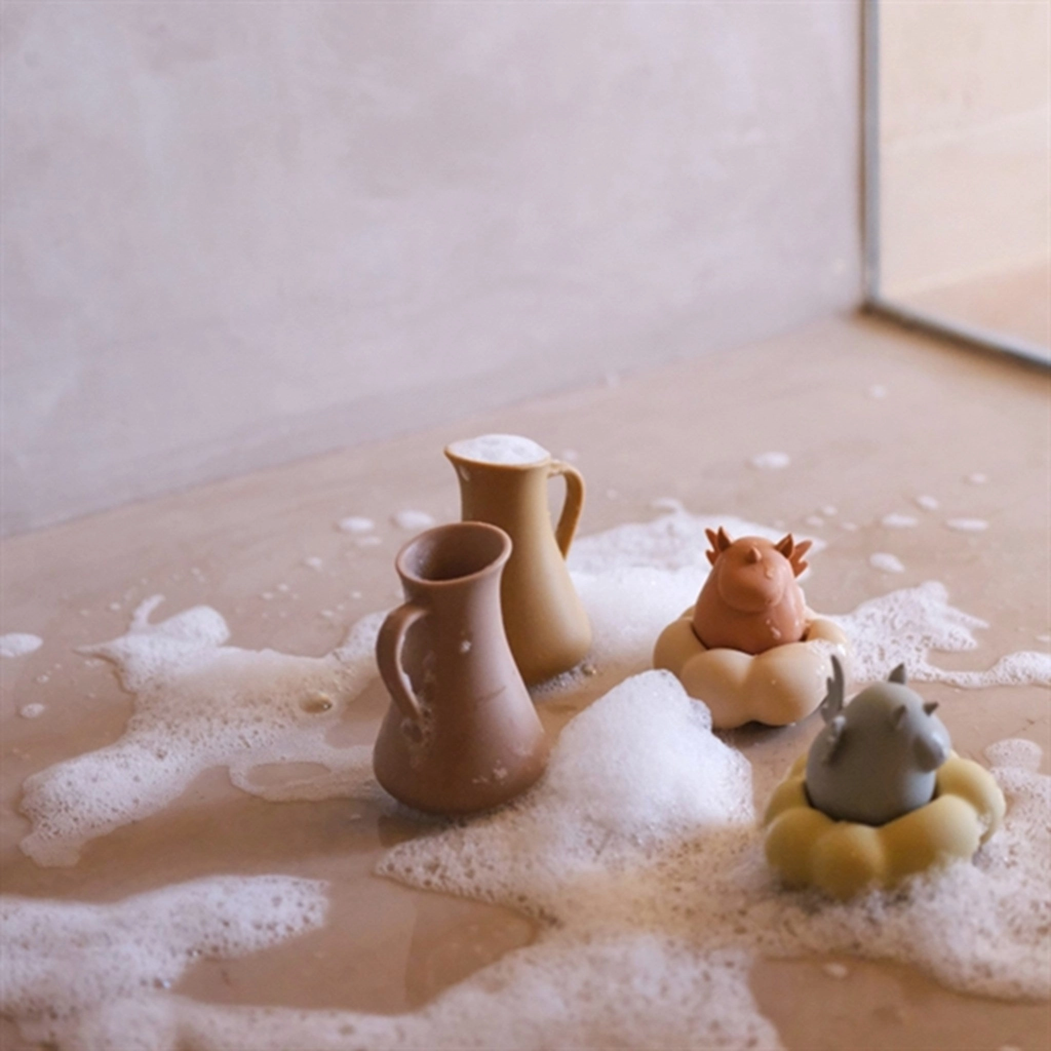 Konges Sljd Silicone Bath Toys Unicorn Almond