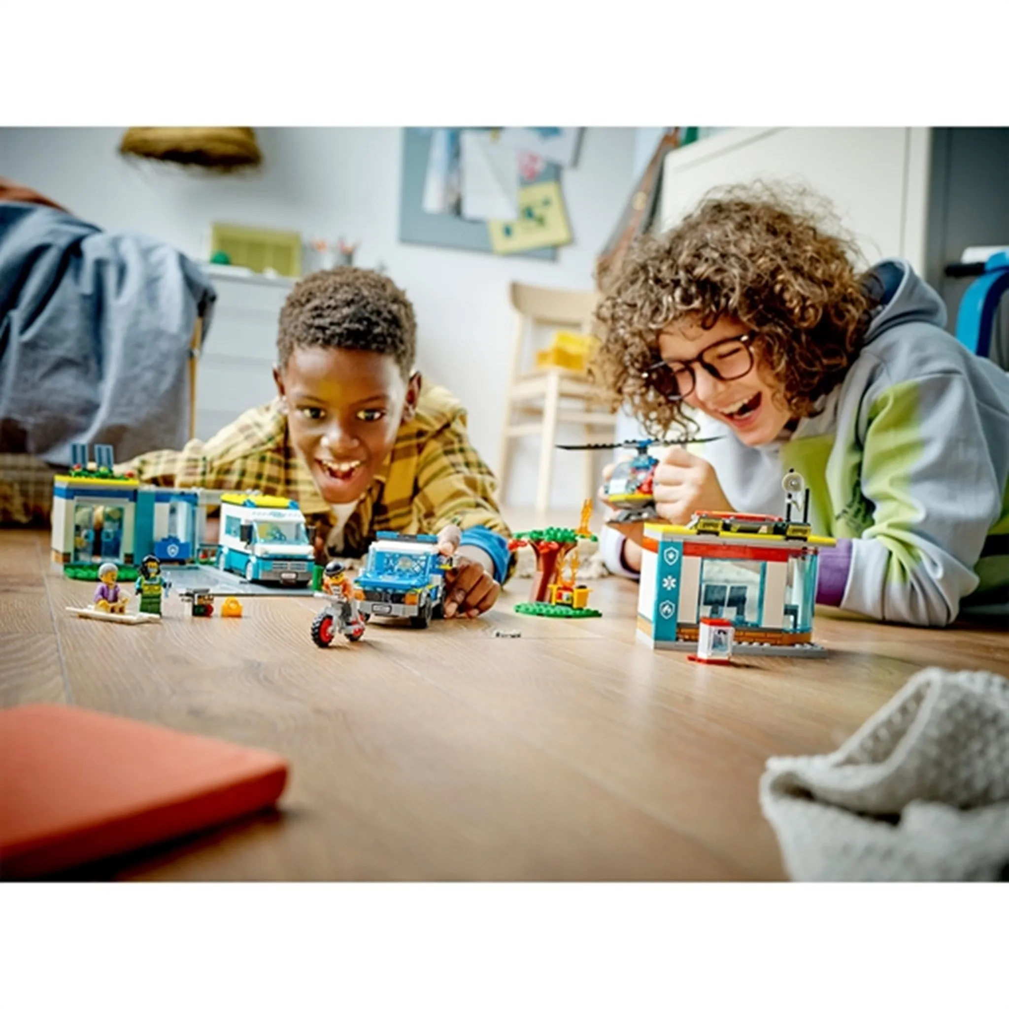 LEGO City Emergency Vehicles HQ