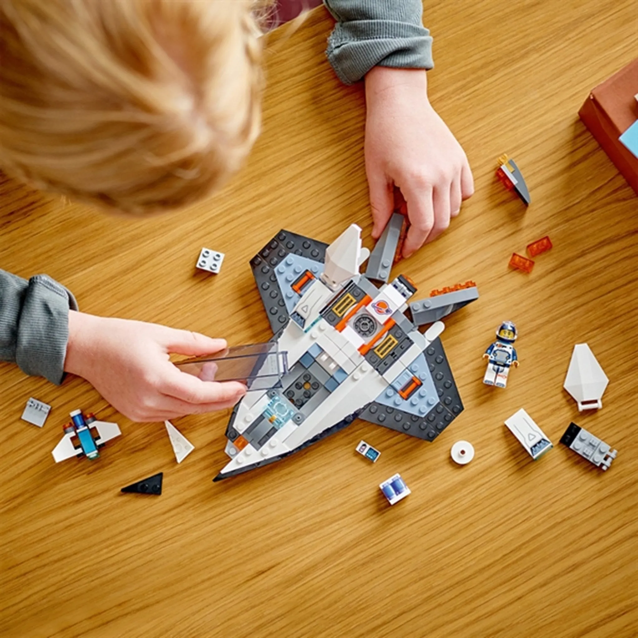LEGO City Interstellar Spaceship
