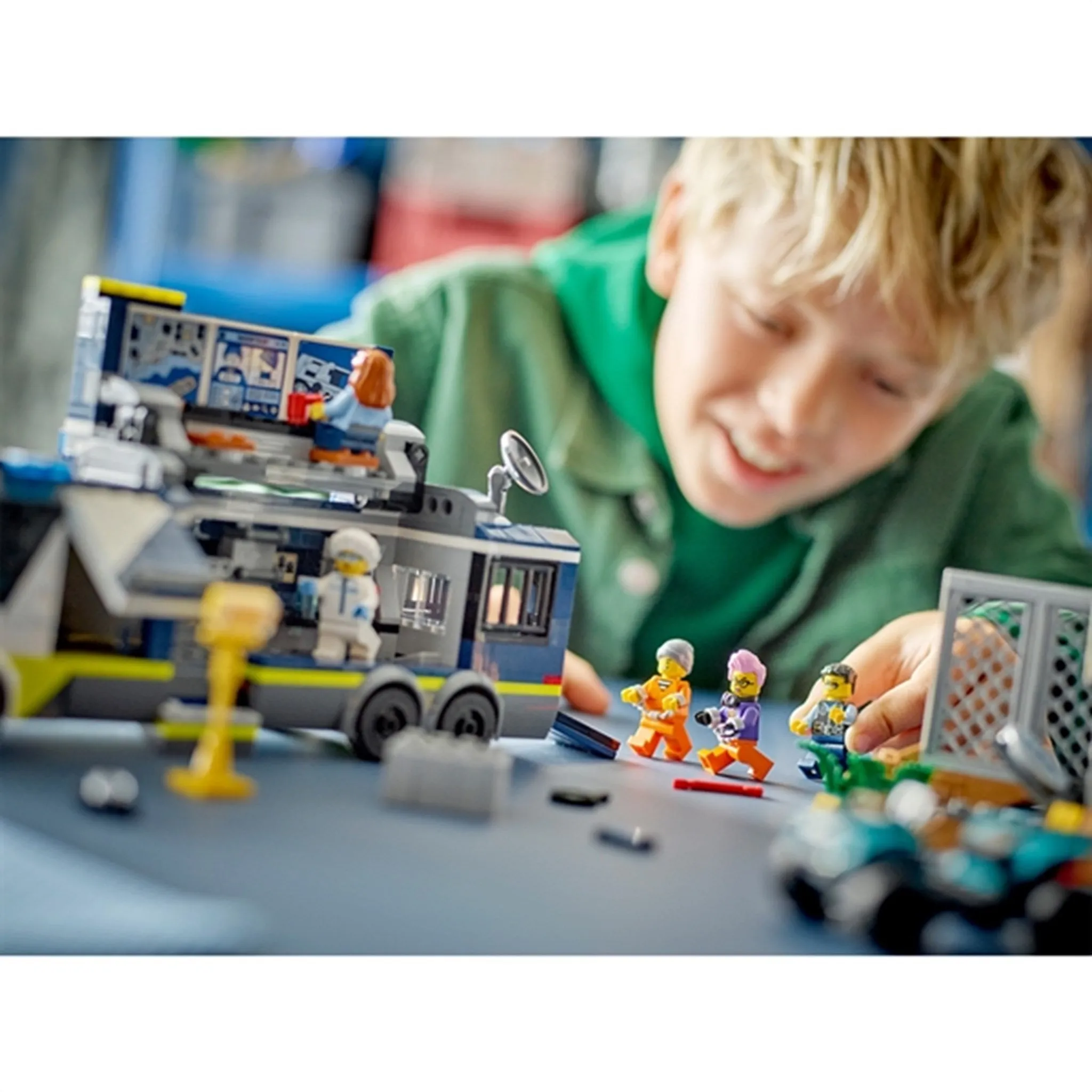 LEGO City Police Mobile Crime Lab Truck