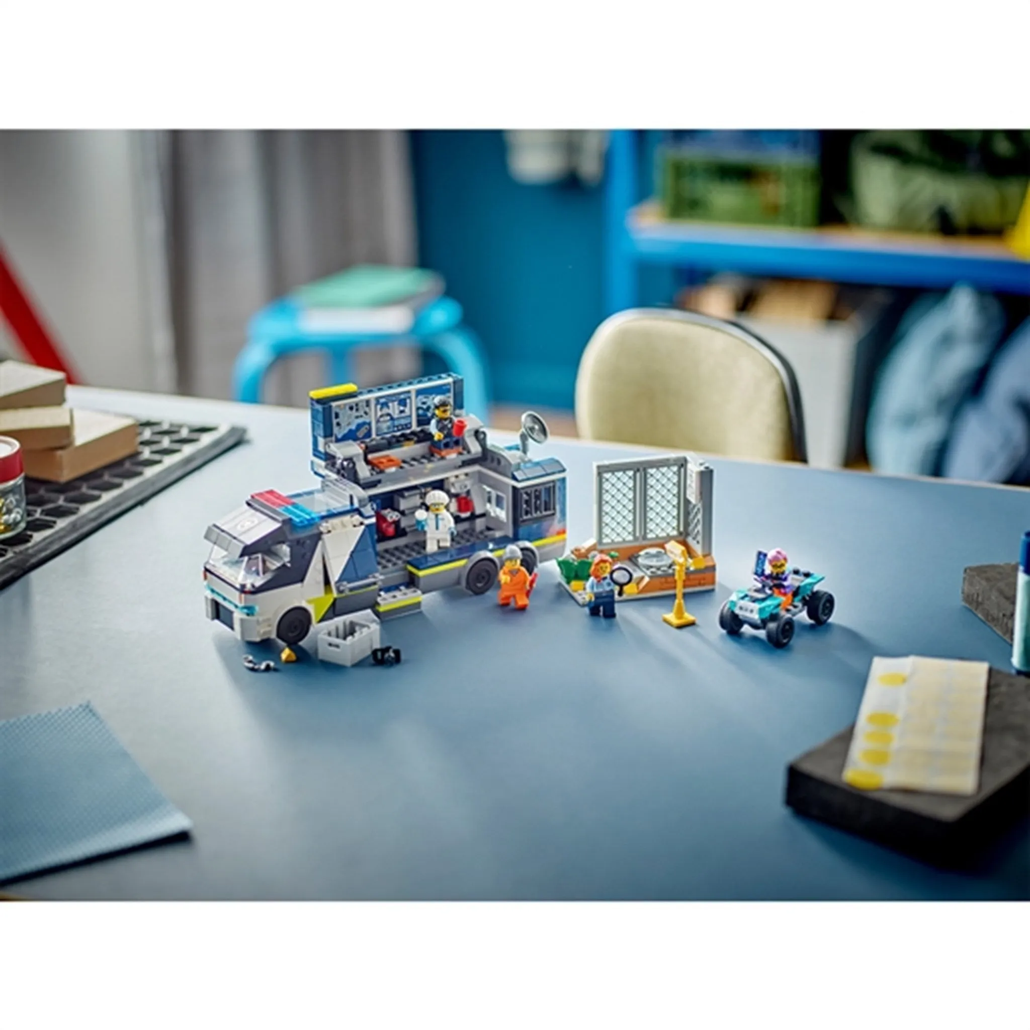 LEGO City Police Mobile Crime Lab Truck
