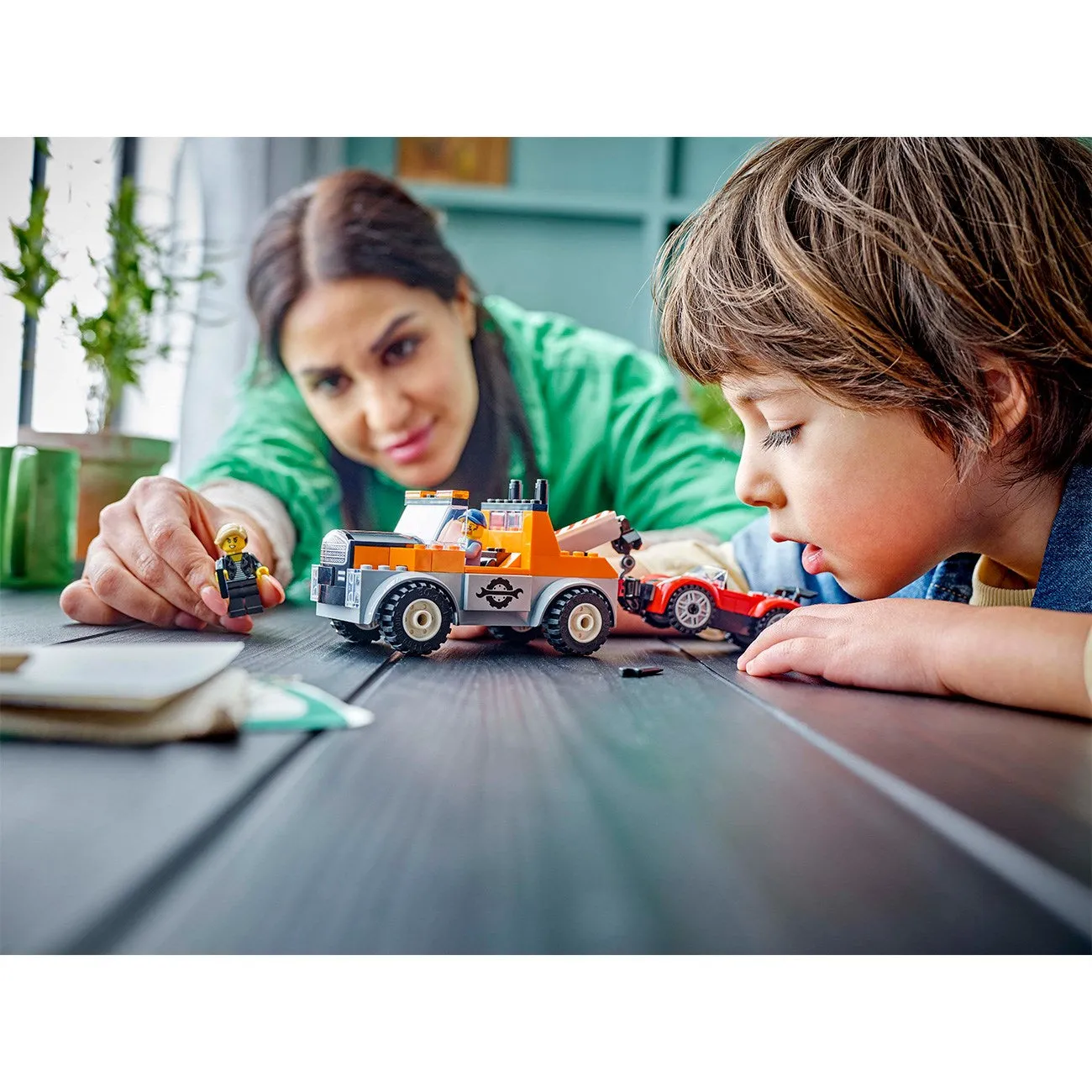 LEGO City Tow Truck & Sports Car Repair