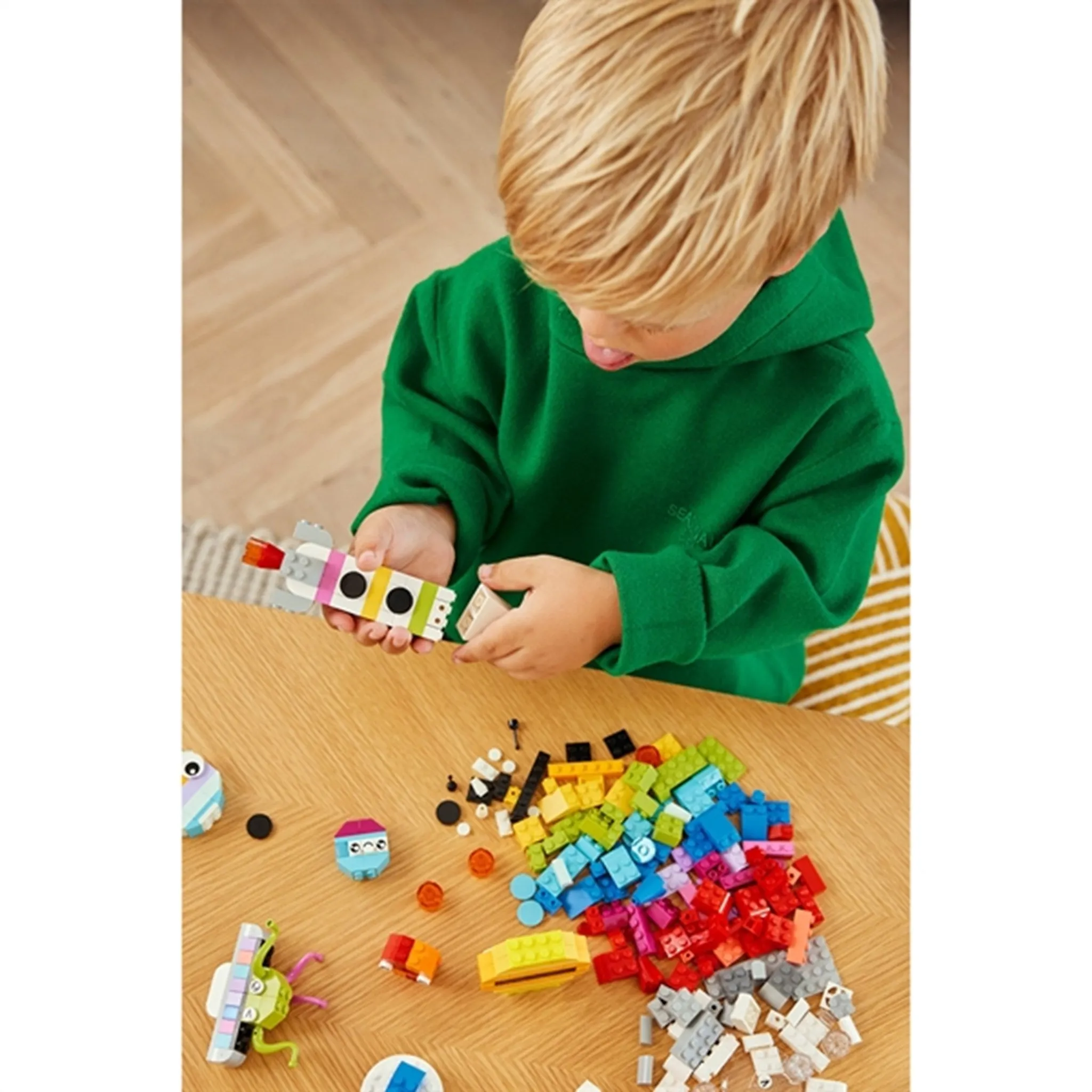 LEGO Classic Creative Space Planets