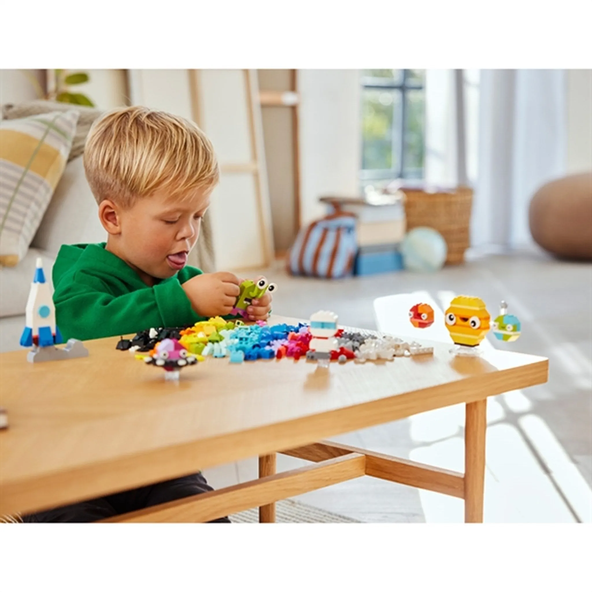 LEGO Classic Creative Space Planets