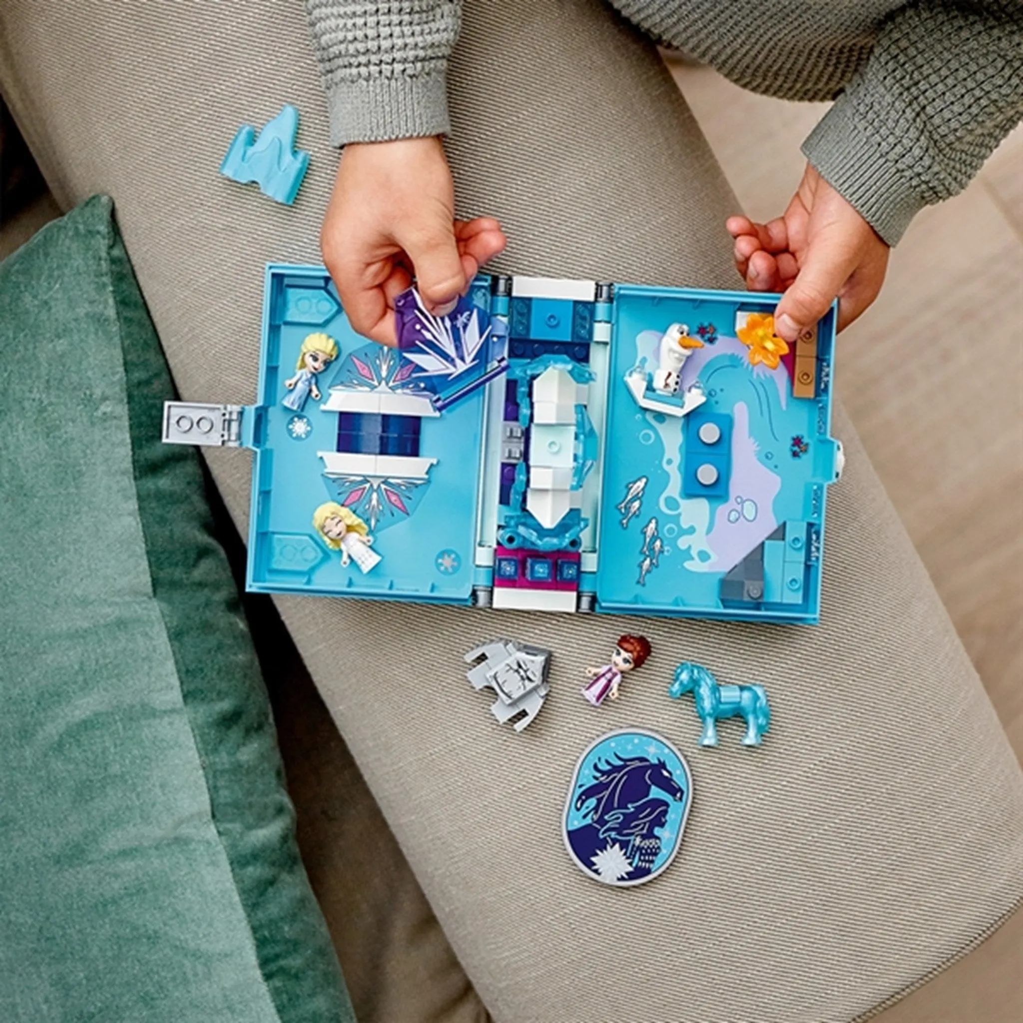 LEGO Disney Elsa and the Nokk Storybook Adventures