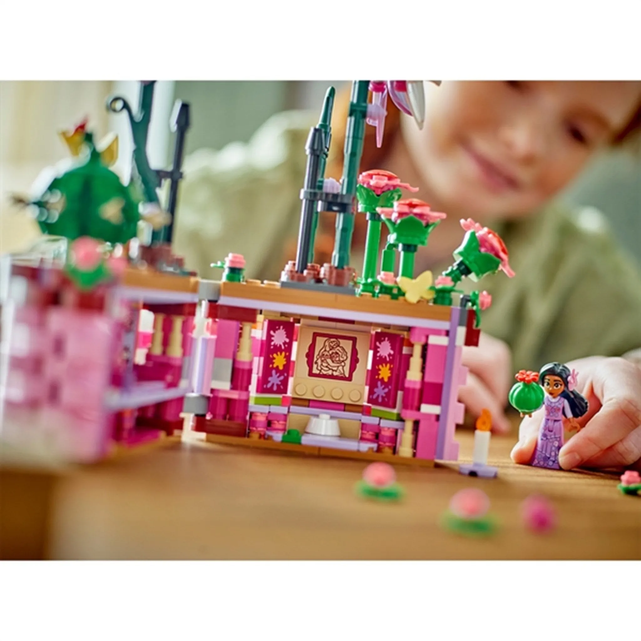 LEGO Disney Isabela's Flowerpot