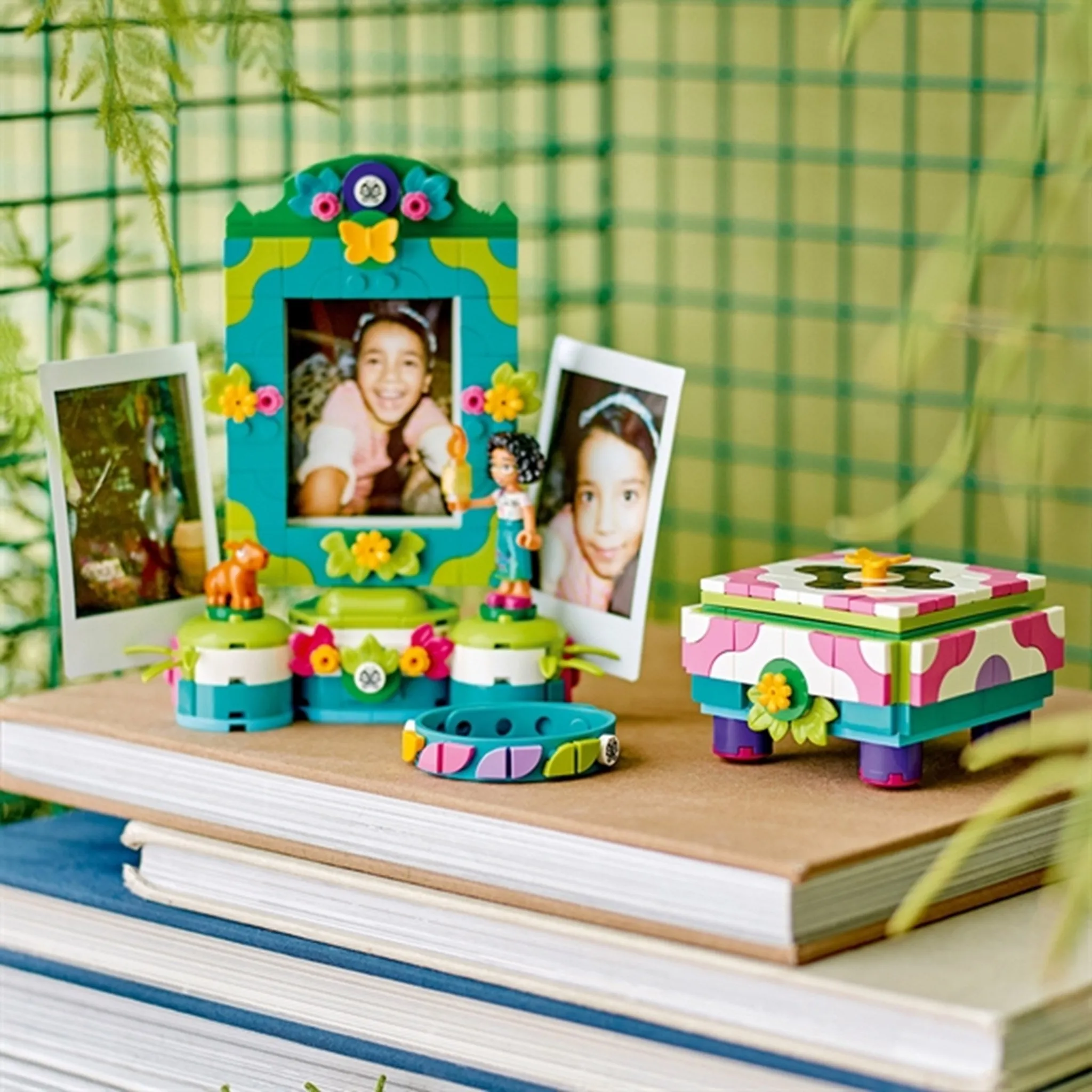 LEGO Disney Mirabel's Photo Frame and Jewellery Box