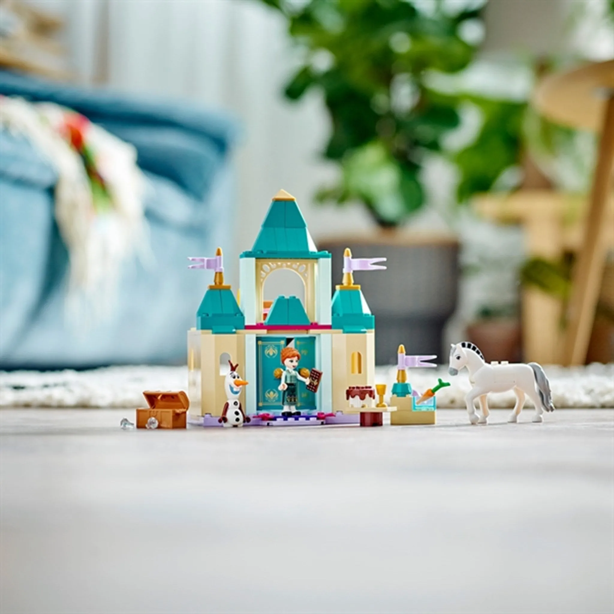 LEGO Disney TAnna and Olaf's Castle Fun