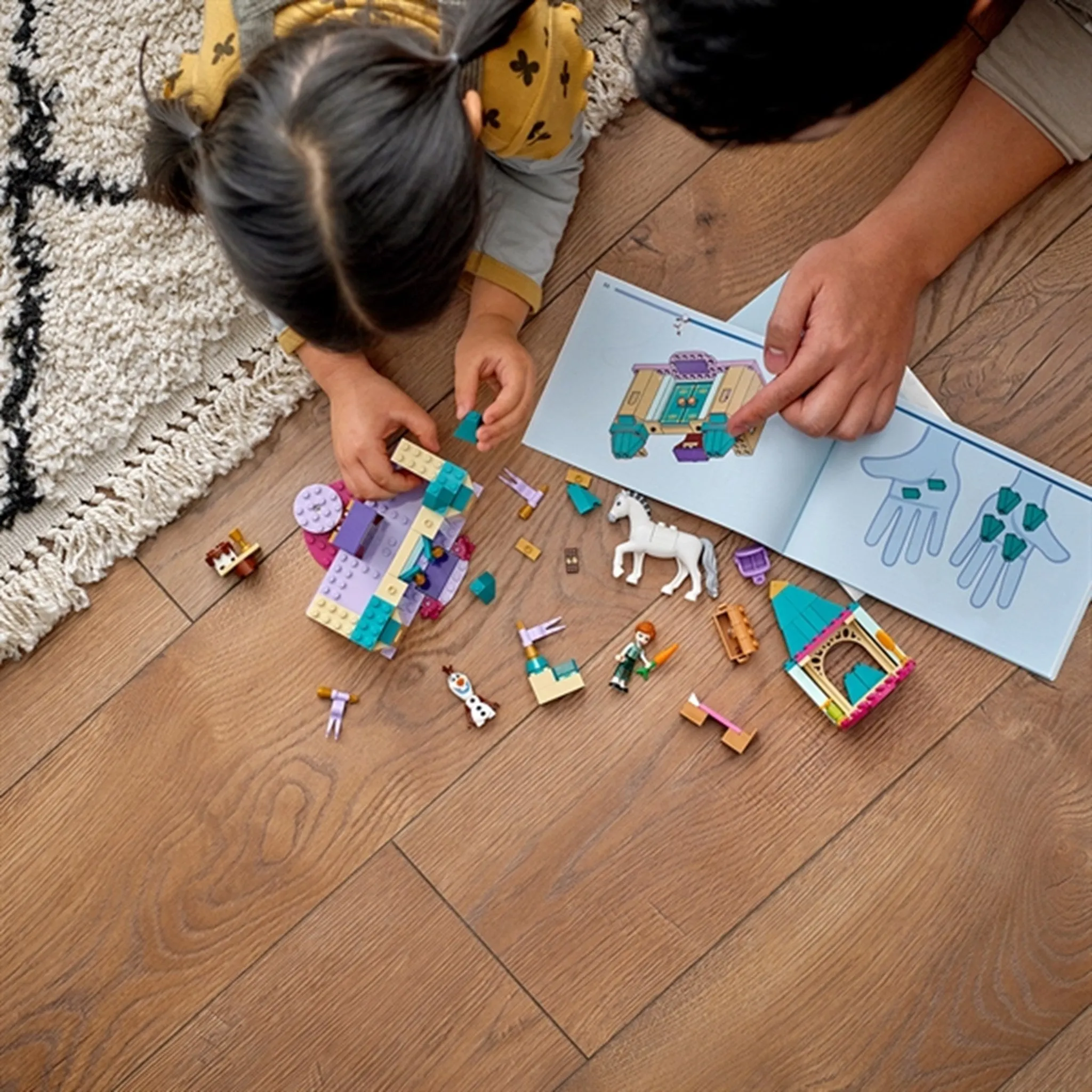 LEGO Disney TAnna and Olaf's Castle Fun