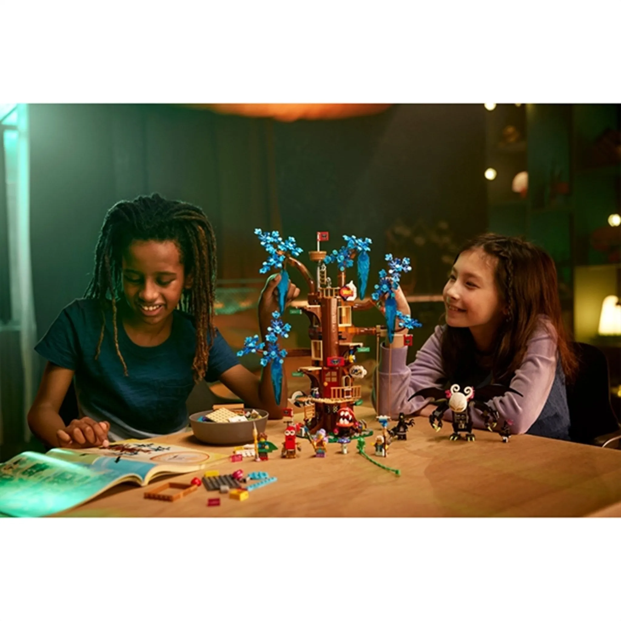 LEGO DREAMZzz Fantastical Tree House