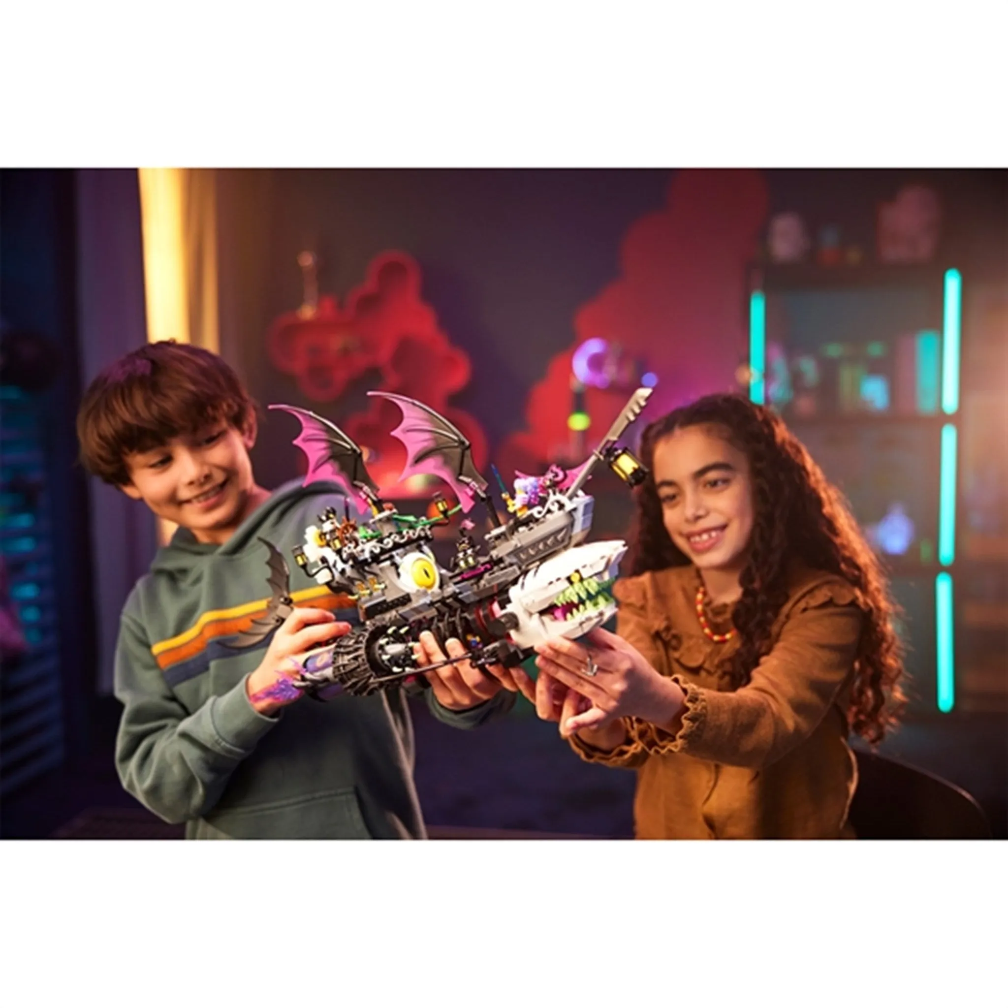 LEGO DREAMZzz Nightmare Shark Ship