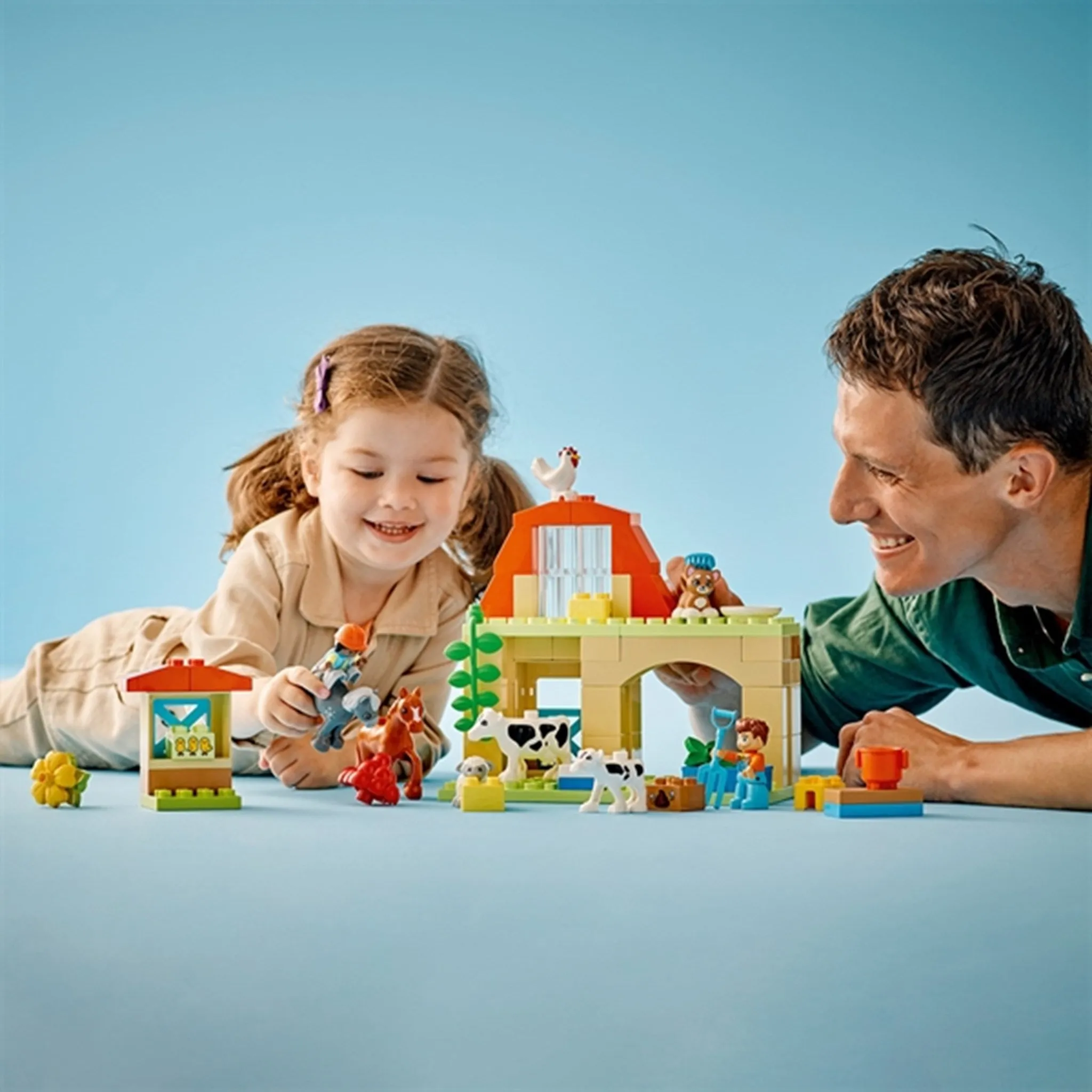 LEGO DUPLO Caring for Animals at the Farm