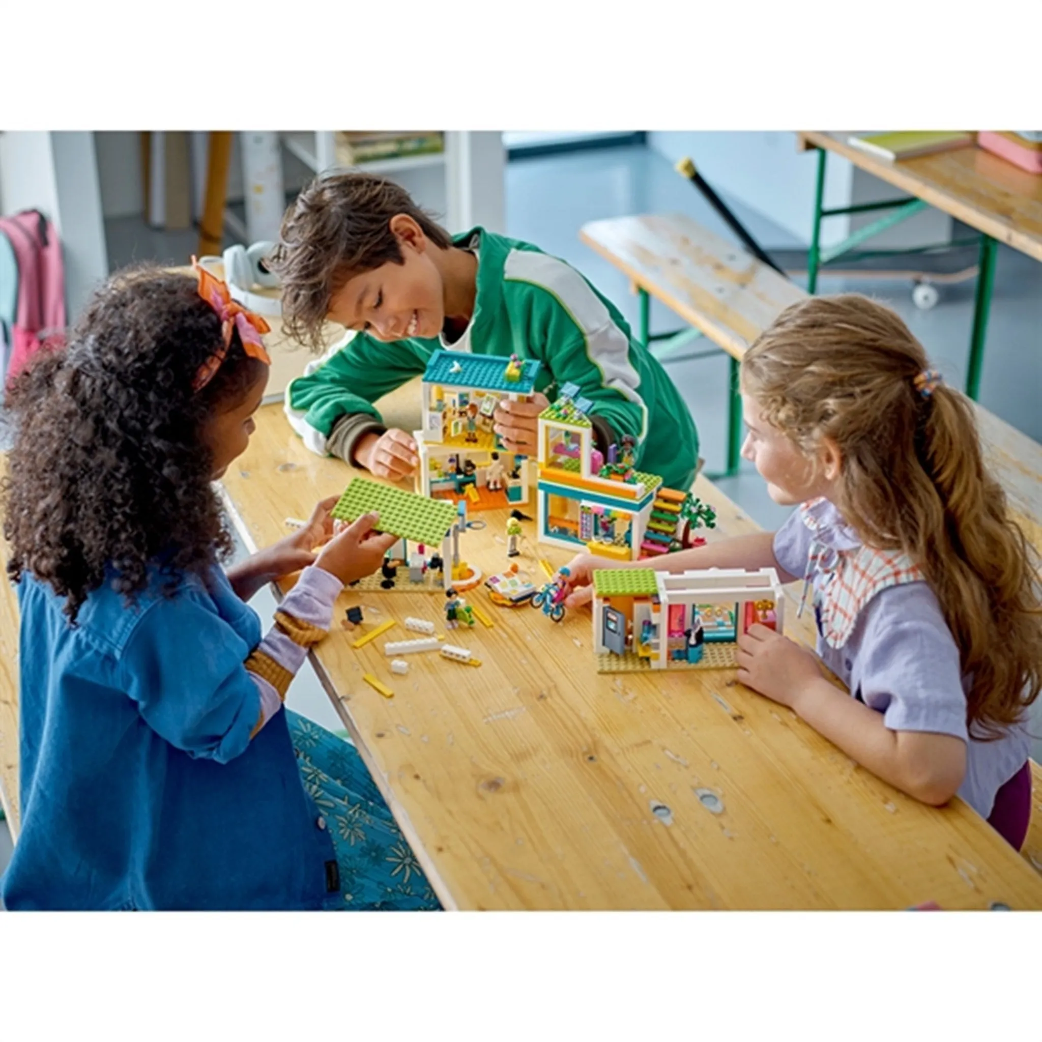 LEGO Friends Heartlake International School