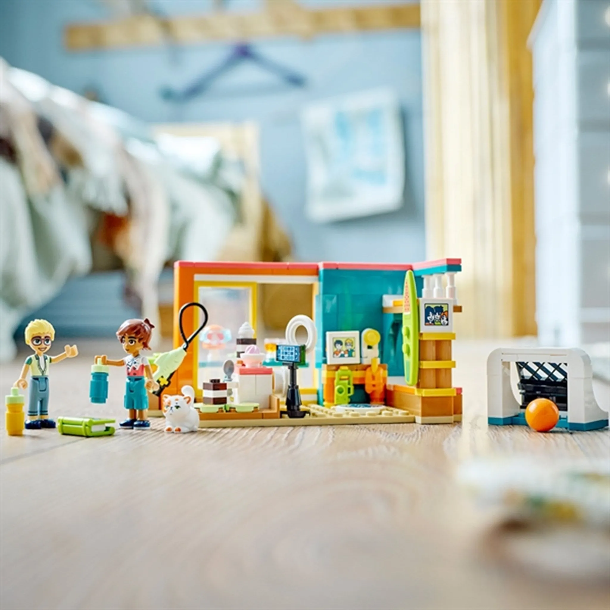 LEGO Friends Leo's Room