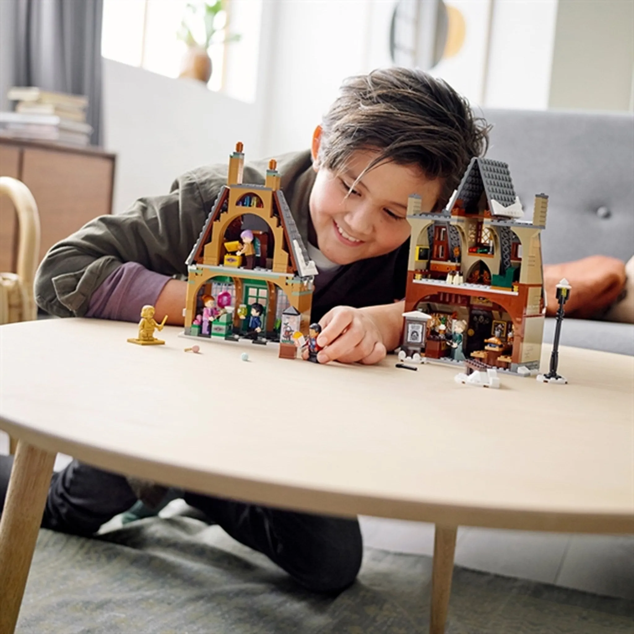 LEGO Harry Potter Hogsmeade Village Visit