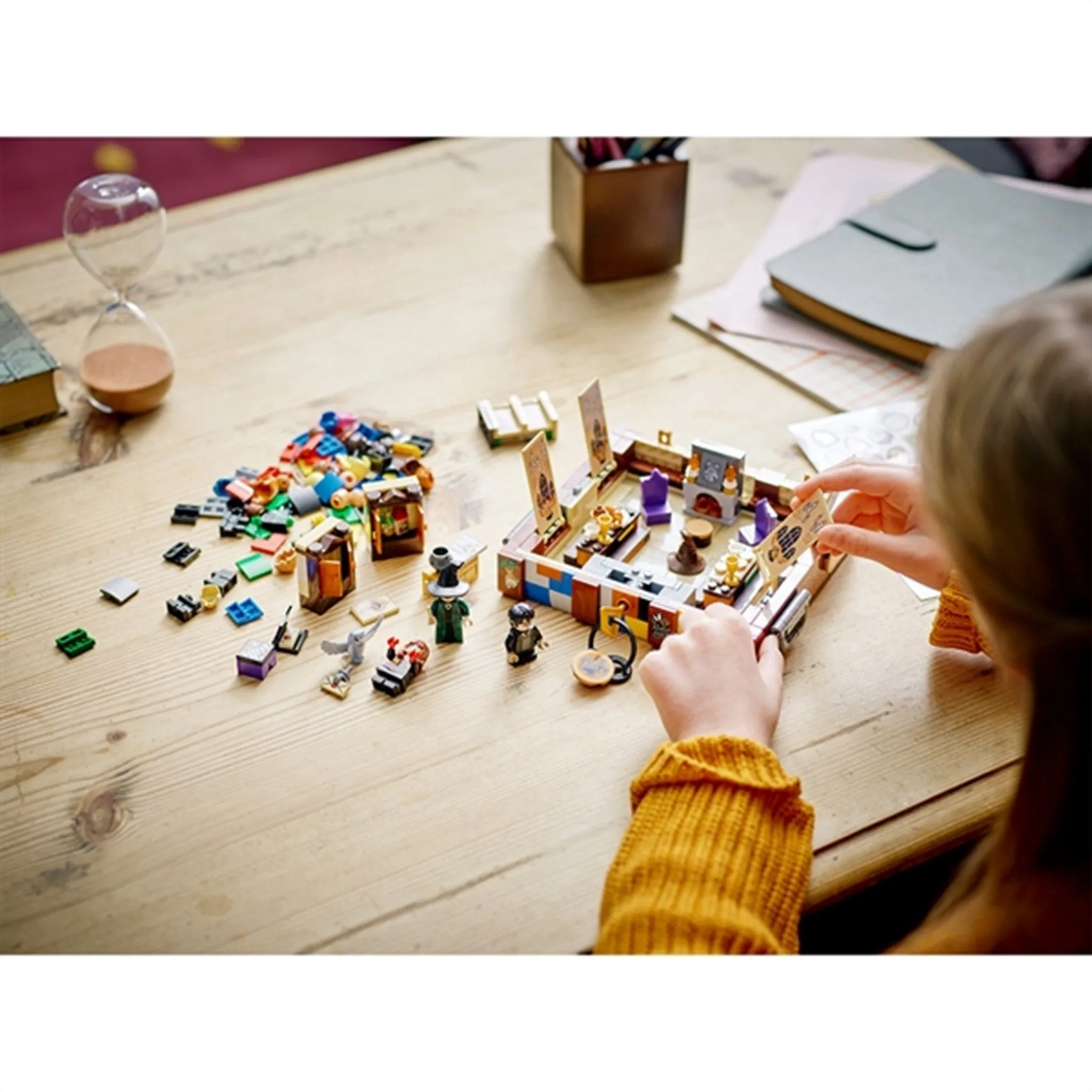 LEGO Harry Potter Hogwarts Magical Trunk