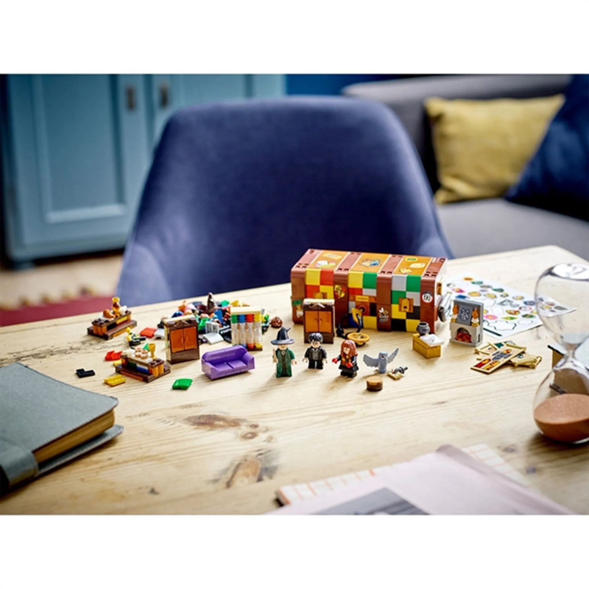 LEGO Harry Potter Hogwarts Magical Trunk