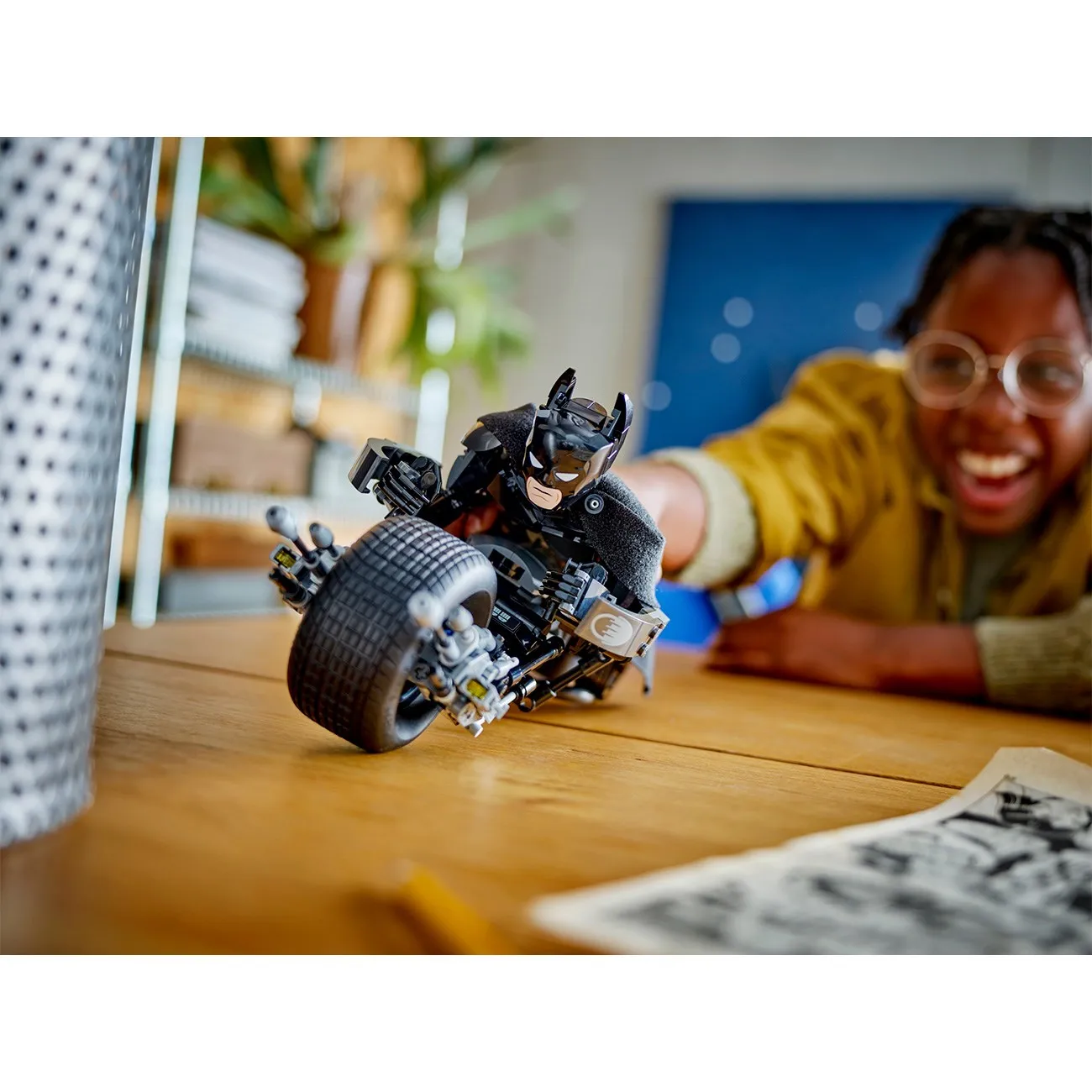 LEGO Marvel Batman and Batpod Motorcycle construction figure