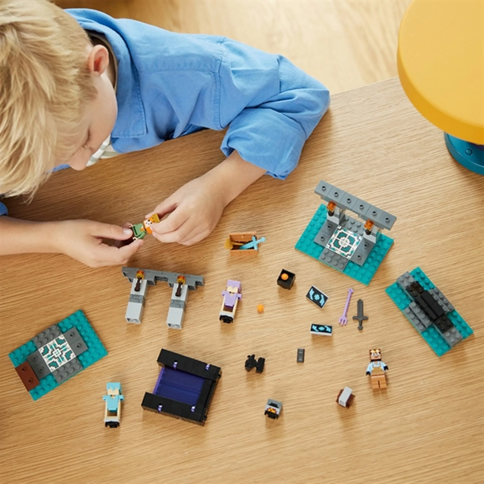 LEGO Minecraft The Armoury
