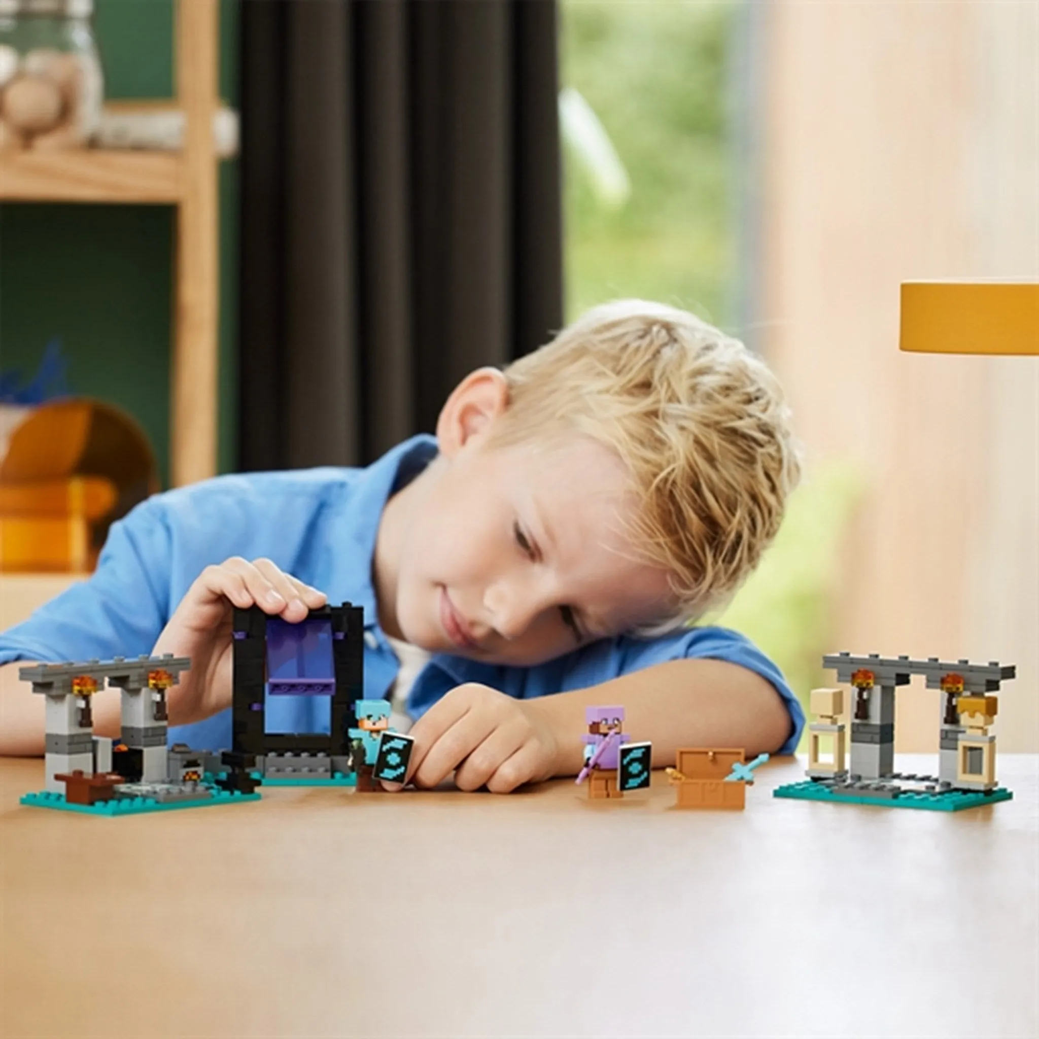 LEGO Minecraft The Armoury