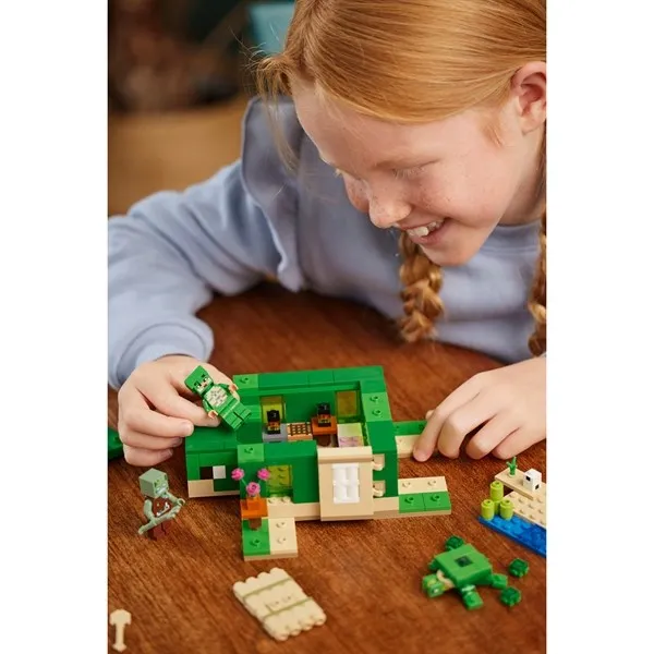 LEGO Minecraft The Turtle Beach House
