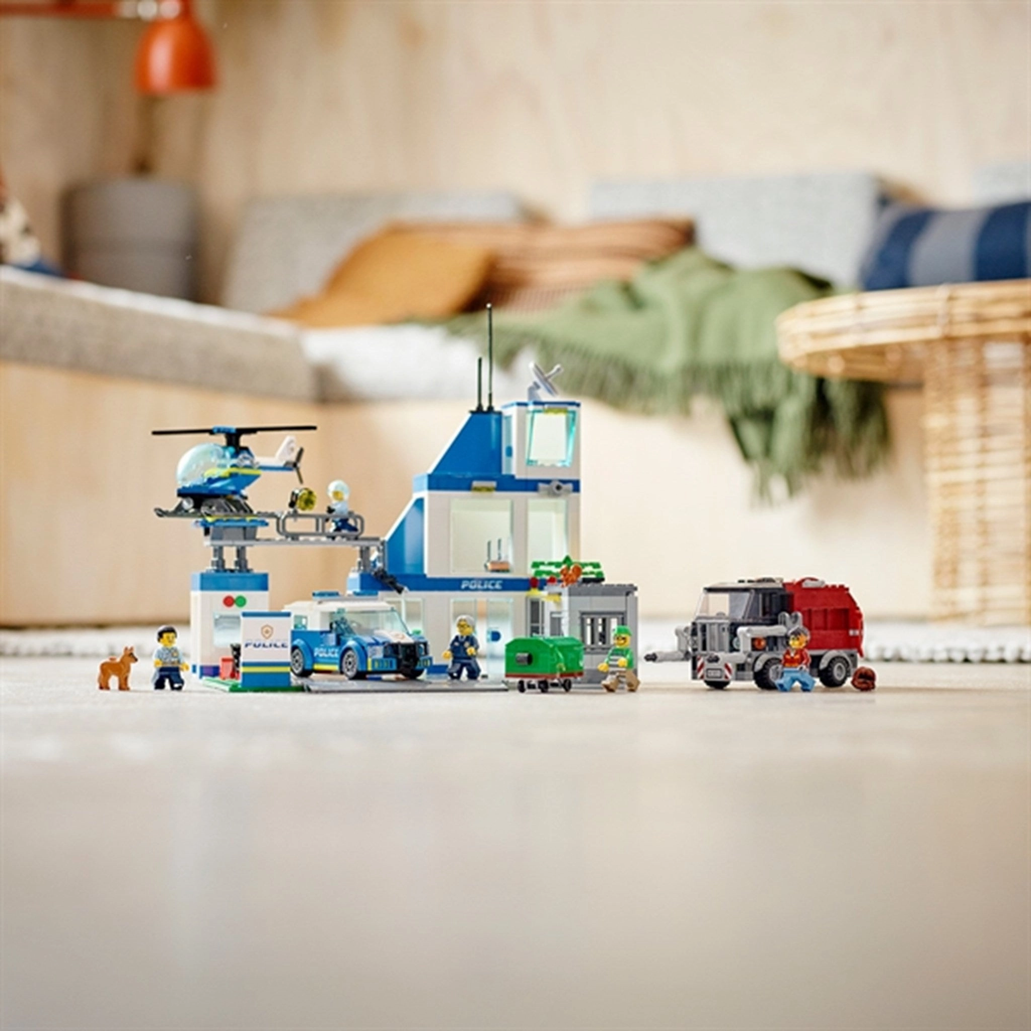 LEGO City Police Station