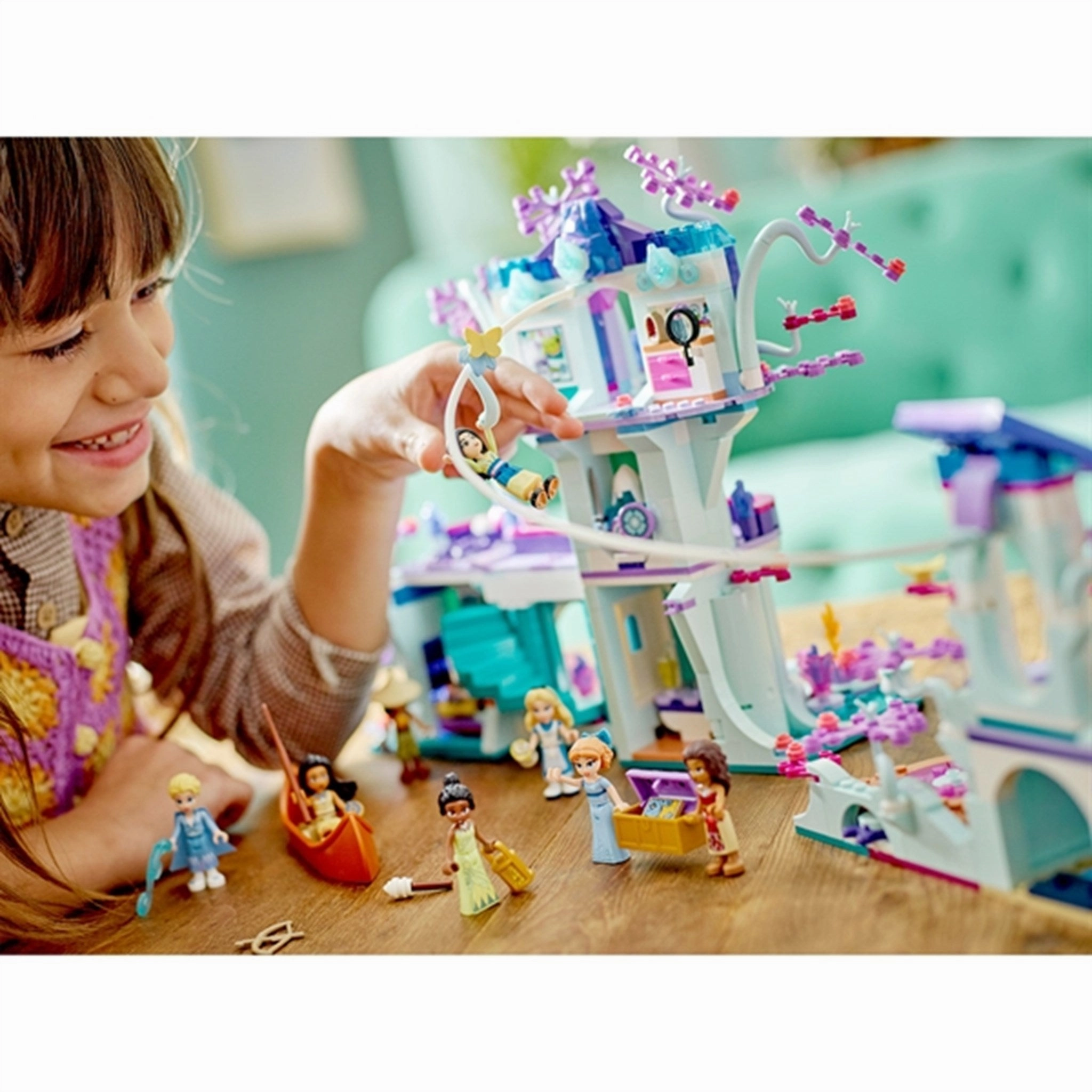 LEGO Disney The Enchanted Treehouse