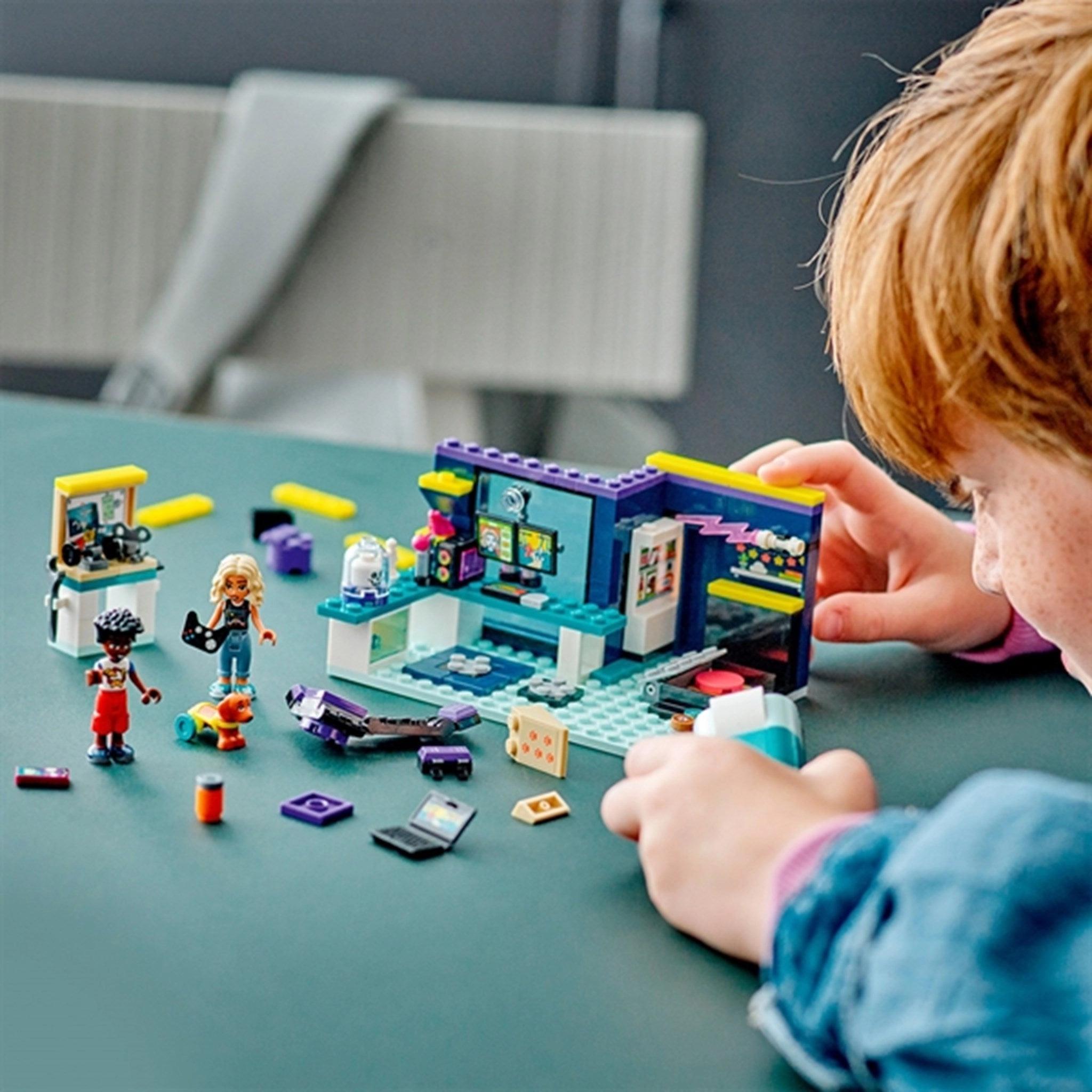 LEGO Friends Nova's Room