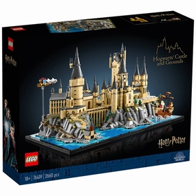 LEGO Harry Potter Hogwarts Castle and Surroundings