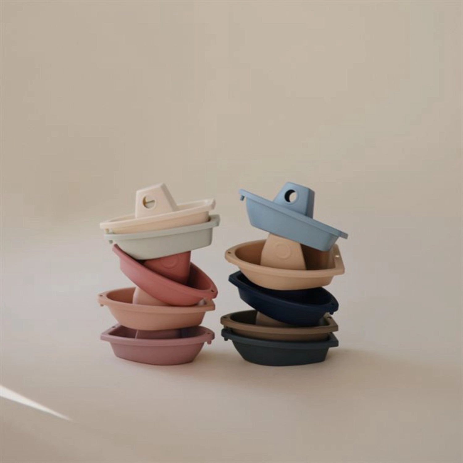 Mushie Ocean Bath Boats