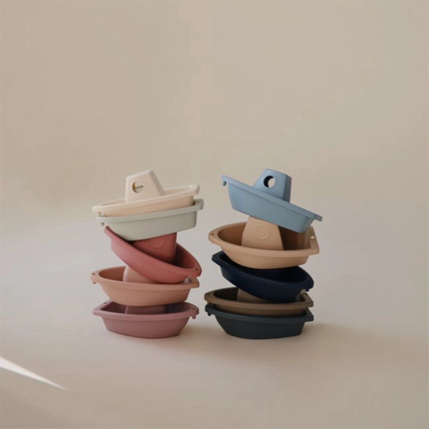 Mushie Petal Bath Boats