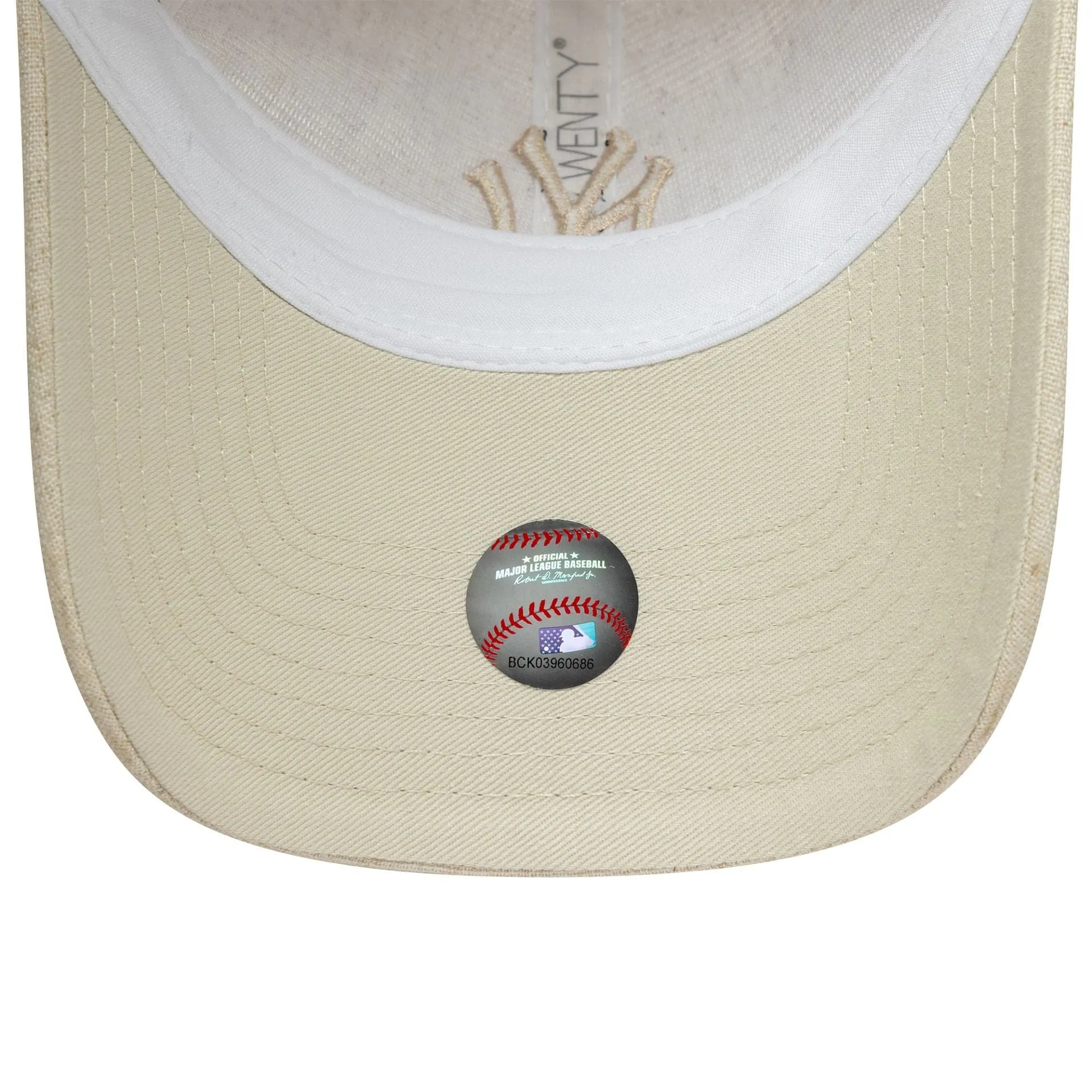 New Era 9twenty Caps New York Yankees Womens MLB Linen Cream 9TWENTY Adjustable Cap