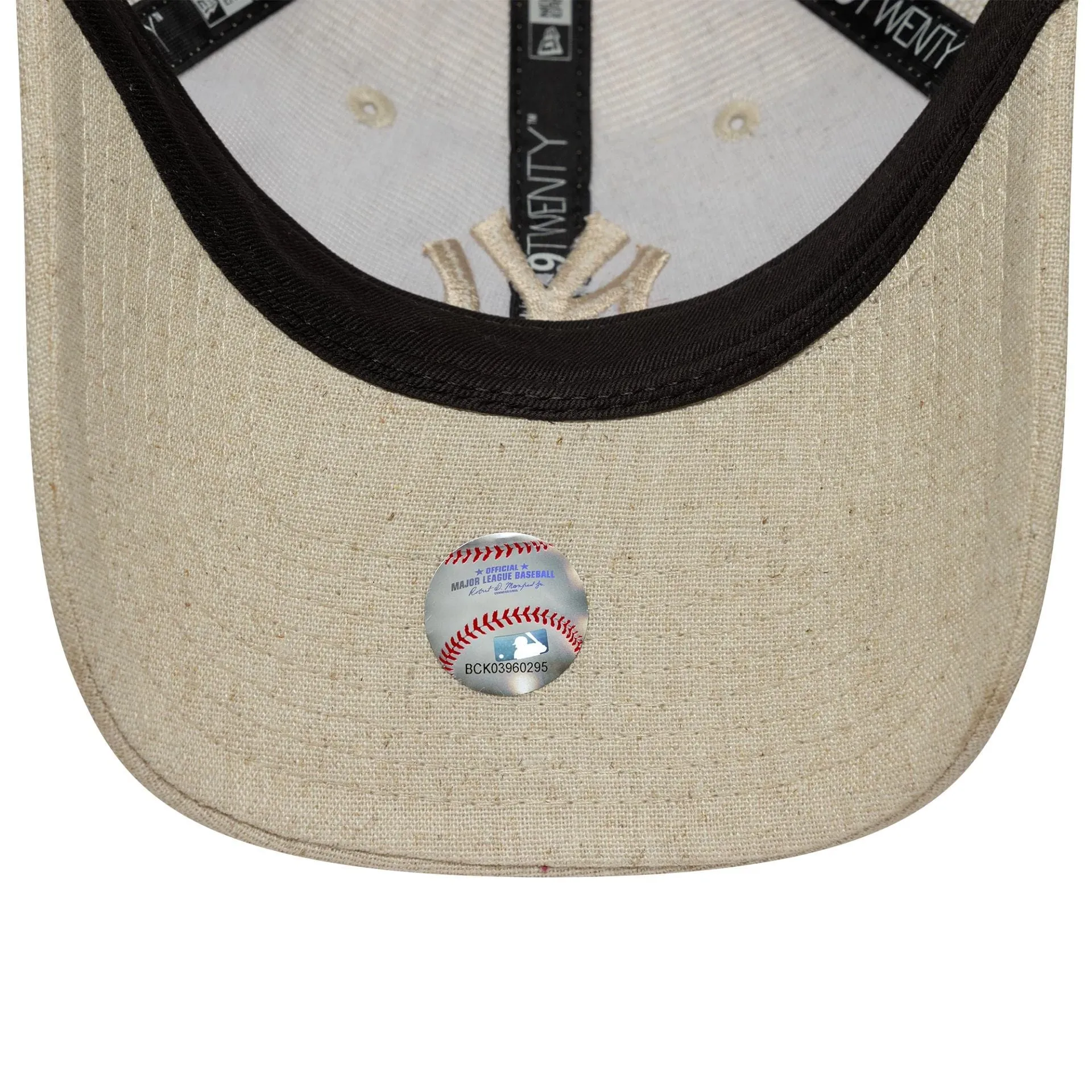 New Era Snapback Caps New York Yankees MLB Linen Cream 9TWENTY Trucker Adjustable Cap
