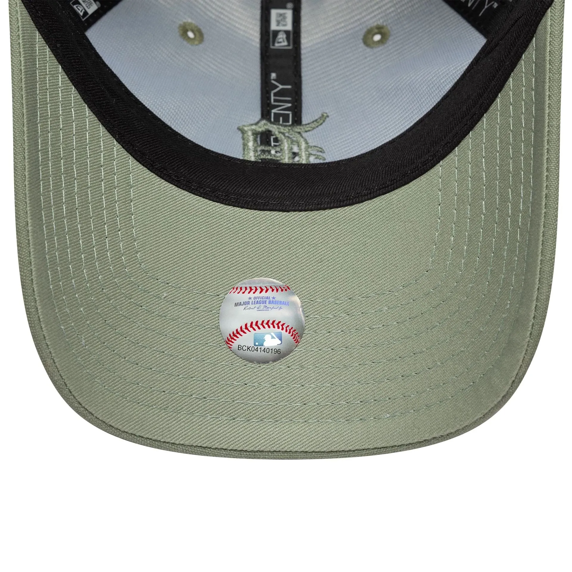 New Era Strapback Caps Detroit Tigers Womens MLB Linen Green 9TWENTY Adjustable Cap