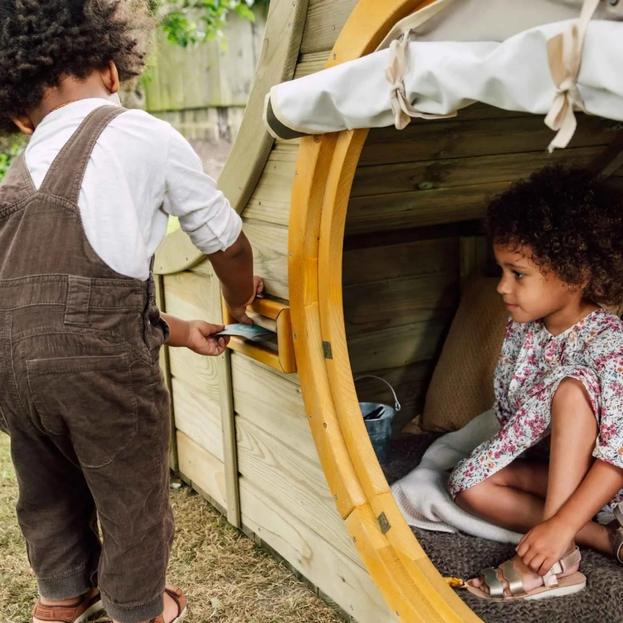Plum Play Discovery Nature Play Hideaway