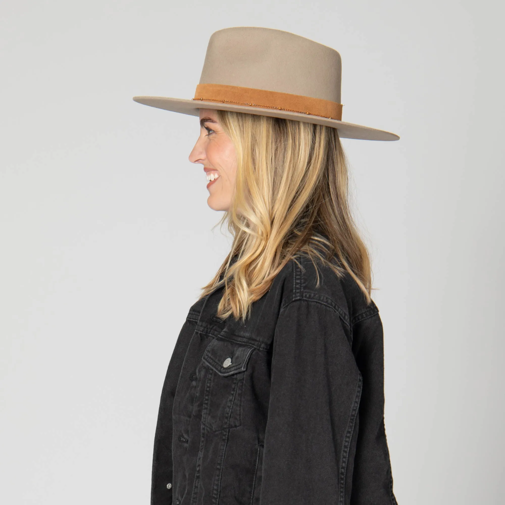 San Diego Hat Company Womens Fedoras Loretta - Stiff Brim Fedora with Suede Band and Gold Chain