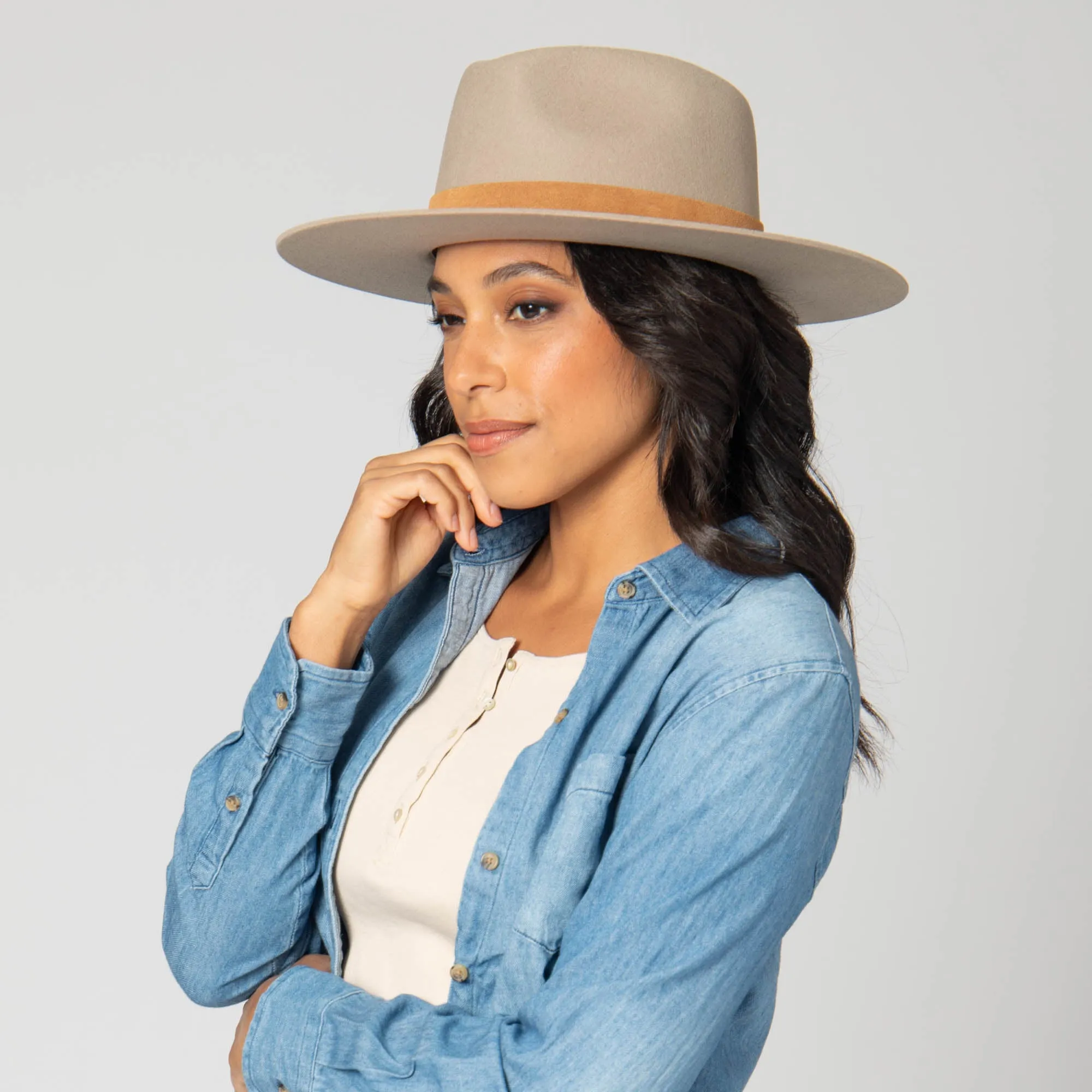 San Diego Hat Company Womens Fedoras Loretta - Stiff Brim Fedora with Suede Band and Gold Chain