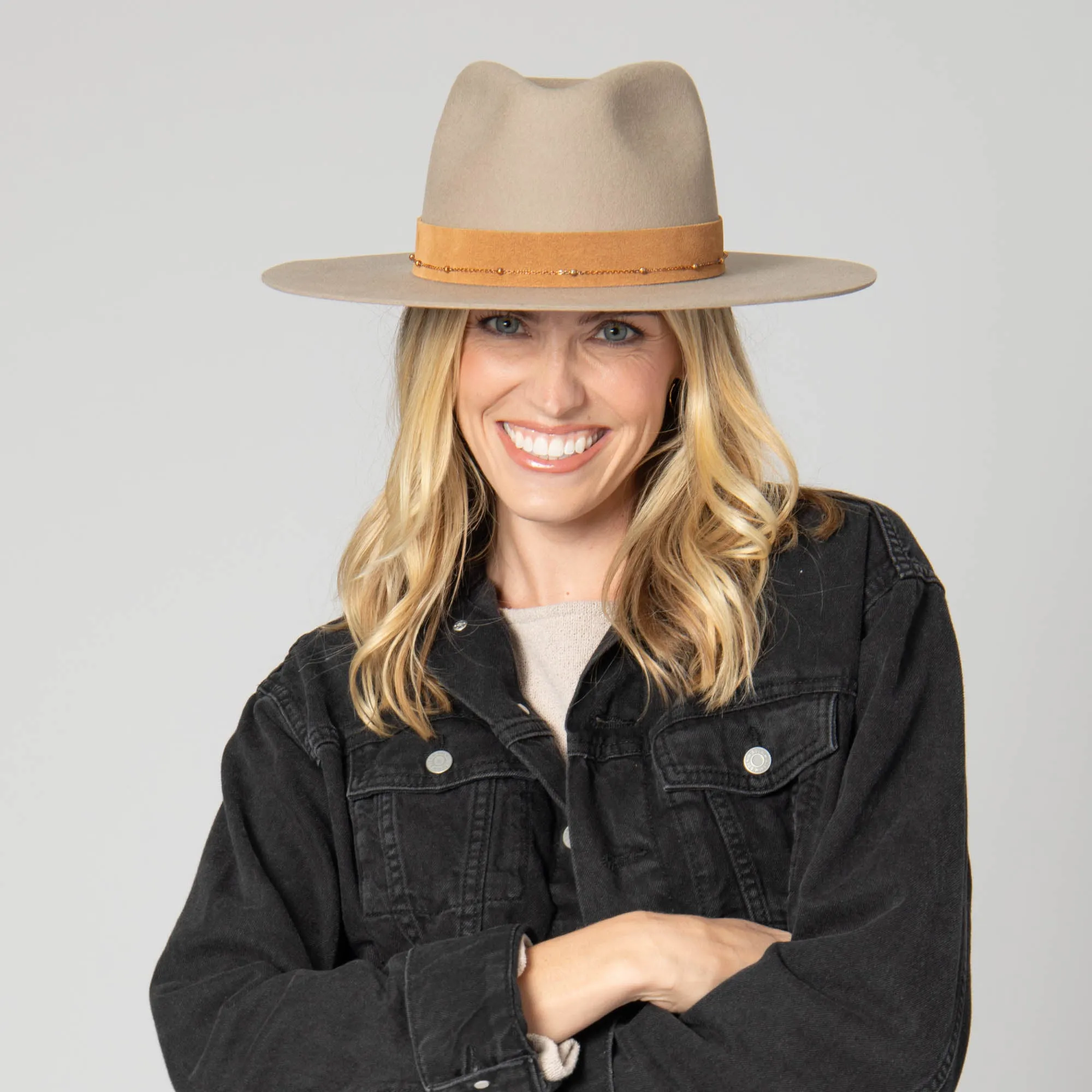 San Diego Hat Company Womens Fedoras Loretta - Stiff Brim Fedora with Suede Band and Gold Chain
