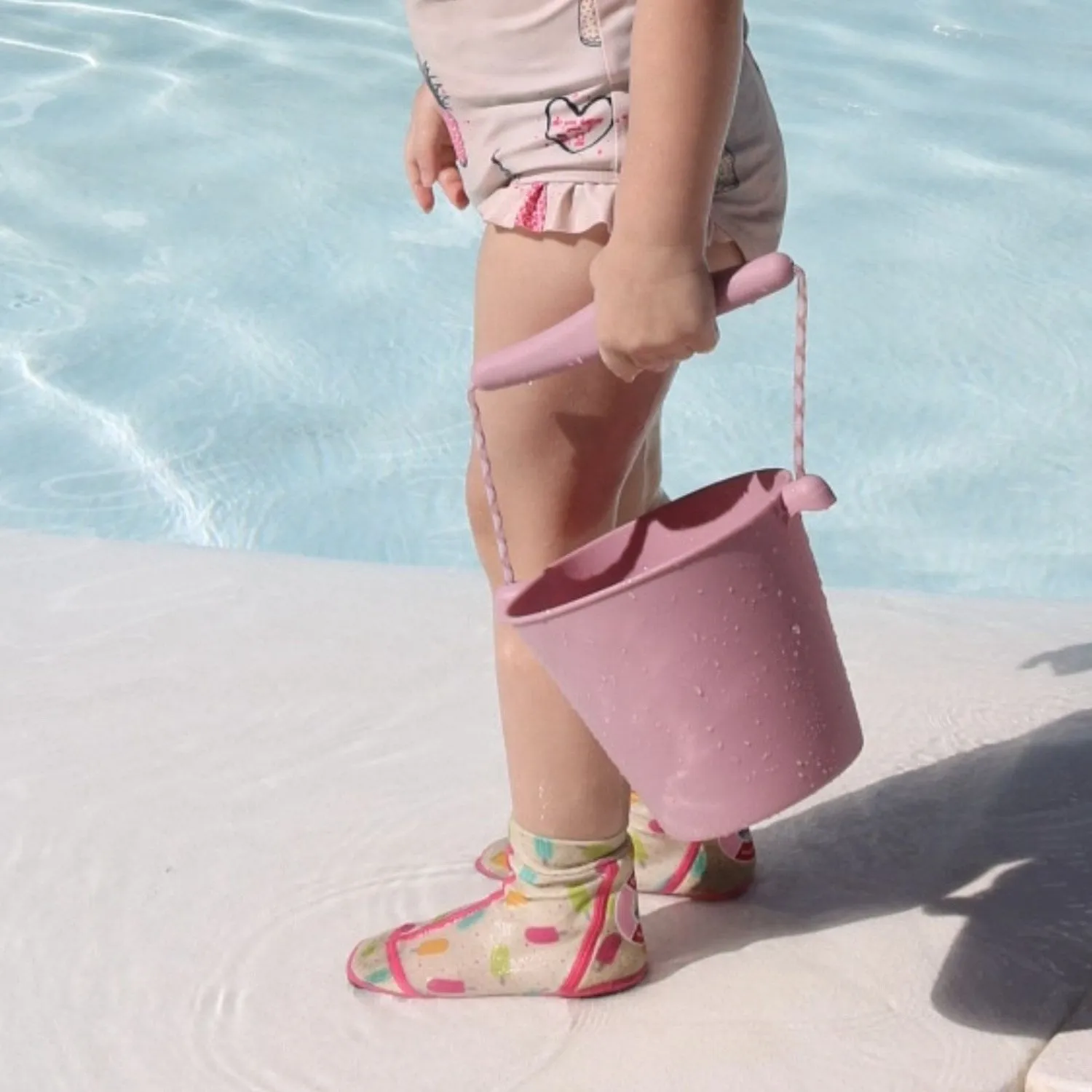 Scrunch & Follow The Duck Dusty Rose Bucket And Fishing Net Bundle